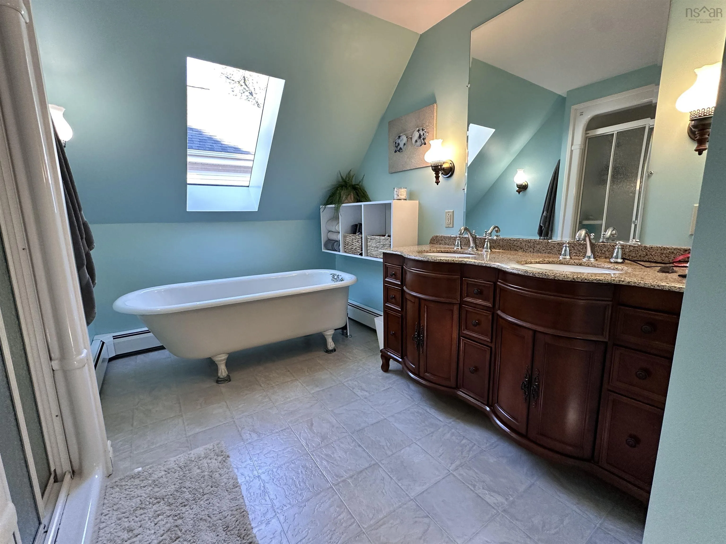 167 Church Street, Liverpool, NS B0T 1K0, 3 Bedrooms Bedrooms, ,2 BathroomsBathrooms,Residential,For Sale,Church,202521798