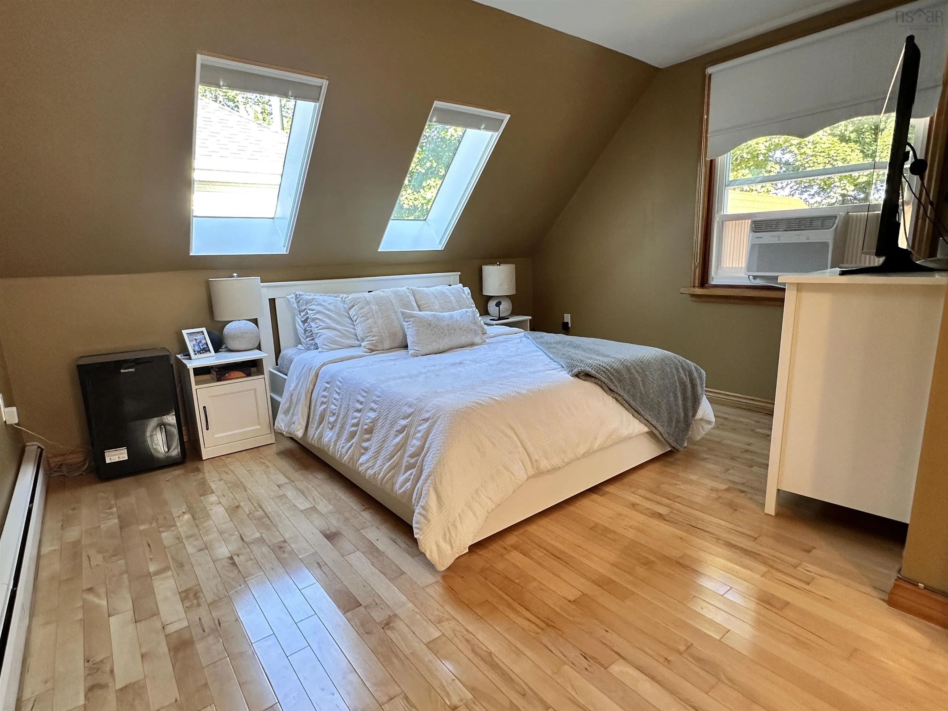 167 Church Street, Liverpool, NS B0T 1K0, 3 Bedrooms Bedrooms, ,2 BathroomsBathrooms,Residential,For Sale,Church,202521798