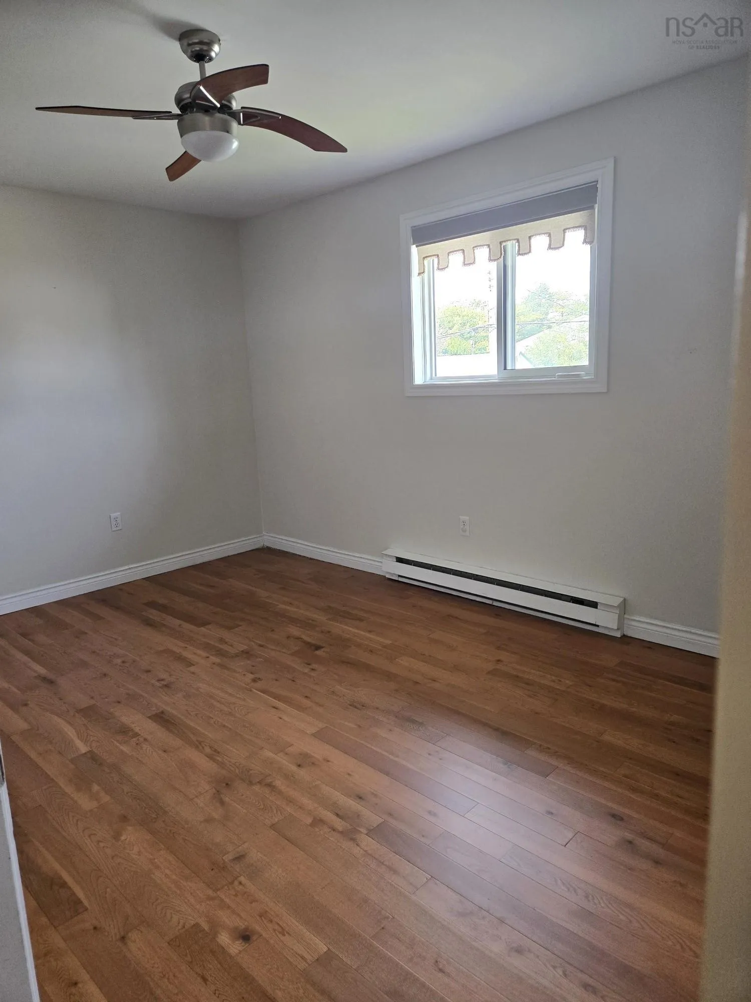8 Sherwood Street, Cole Harbour, NS B2V 2P4, 3 Bedrooms Bedrooms, ,2 BathroomsBathrooms,Residential,For Sale,Sherwood,202523304