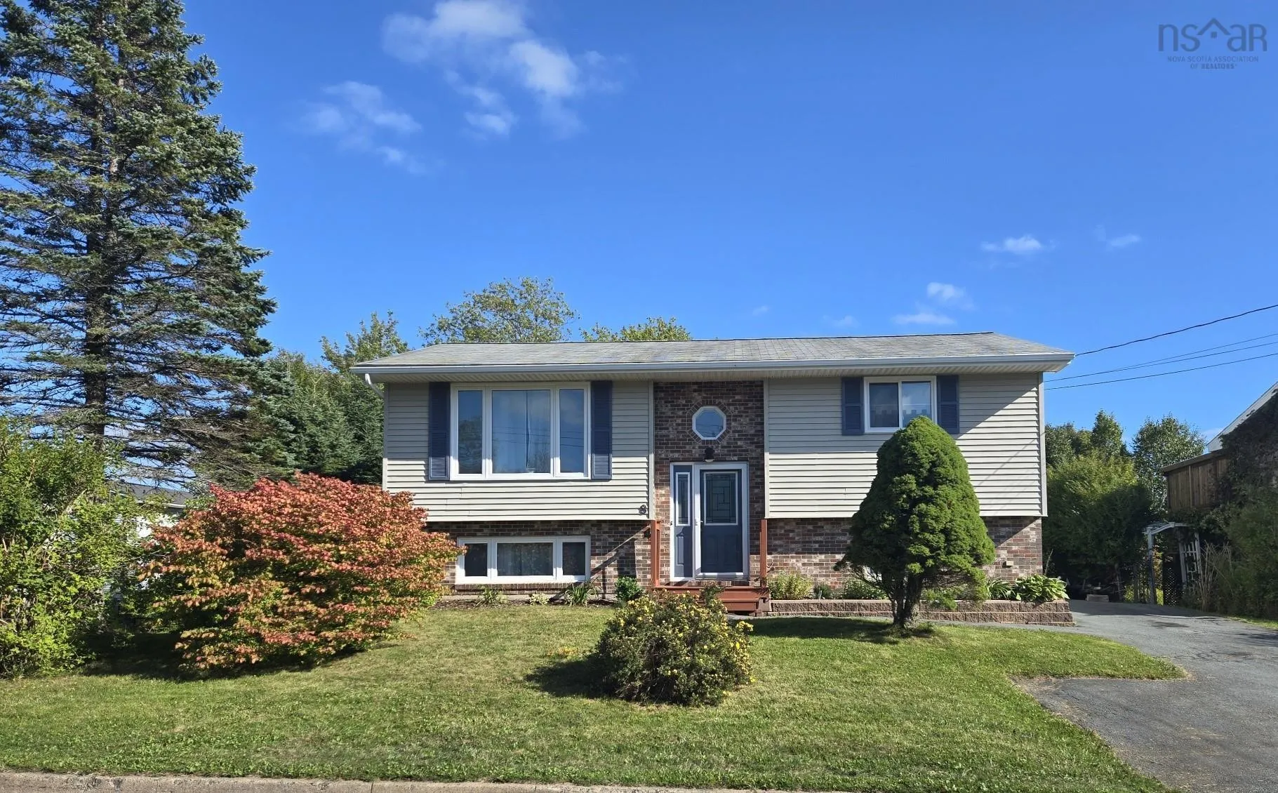 8 Sherwood Street, Cole Harbour, NS B2V 2P4, 3 Bedrooms Bedrooms, ,2 BathroomsBathrooms,Residential,For Sale,Sherwood,202523304