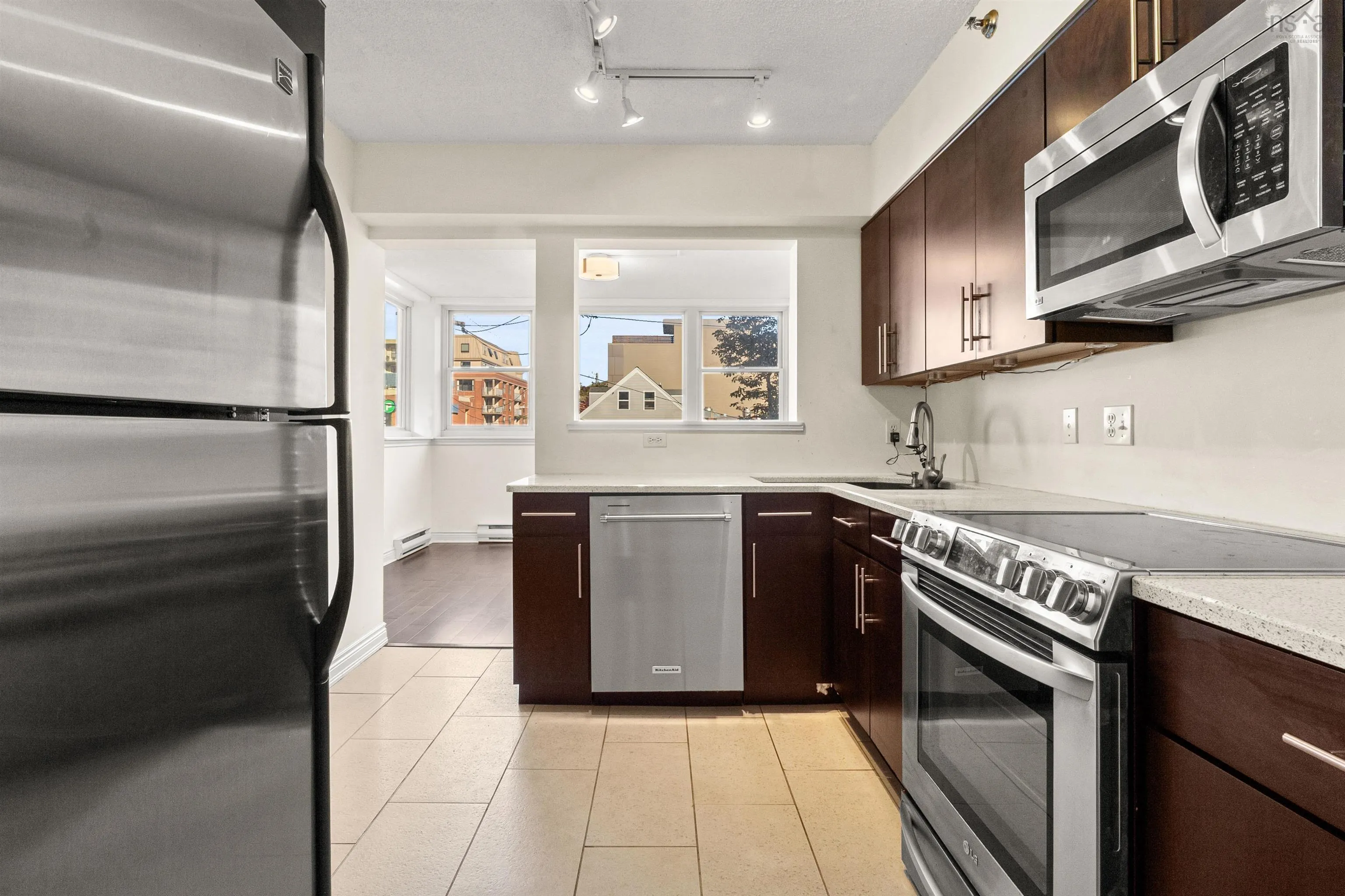 301-5530 Artillery Place, Halifax, NS B3J 1J3, 2 Bedrooms Bedrooms, ,2 BathroomsBathrooms,Residential,For Sale,Artillery,202525414