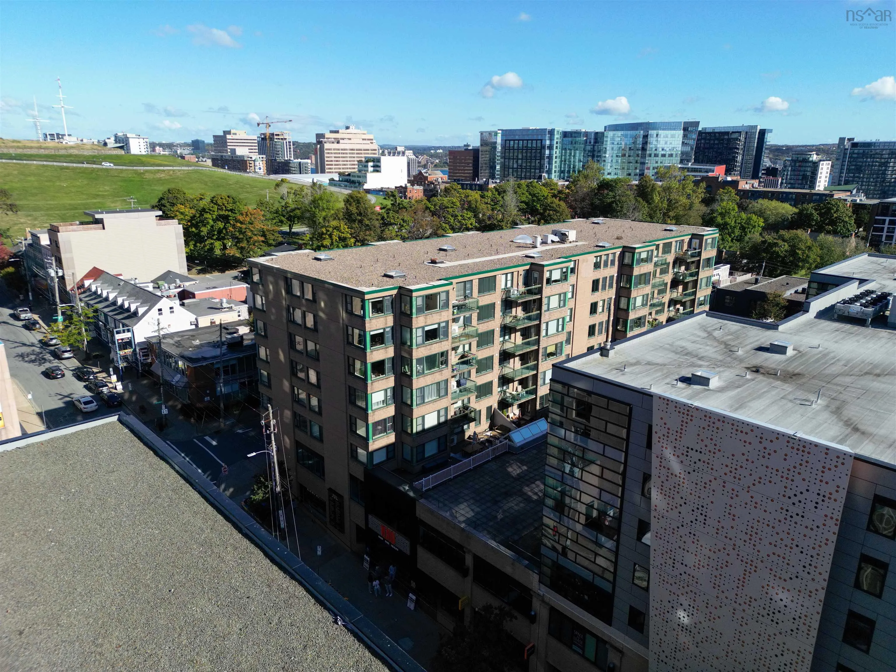 301-5530 Artillery Place, Halifax, NS B3J 1J3, 2 Bedrooms Bedrooms, ,2 BathroomsBathrooms,Residential,For Sale,Artillery,202525414