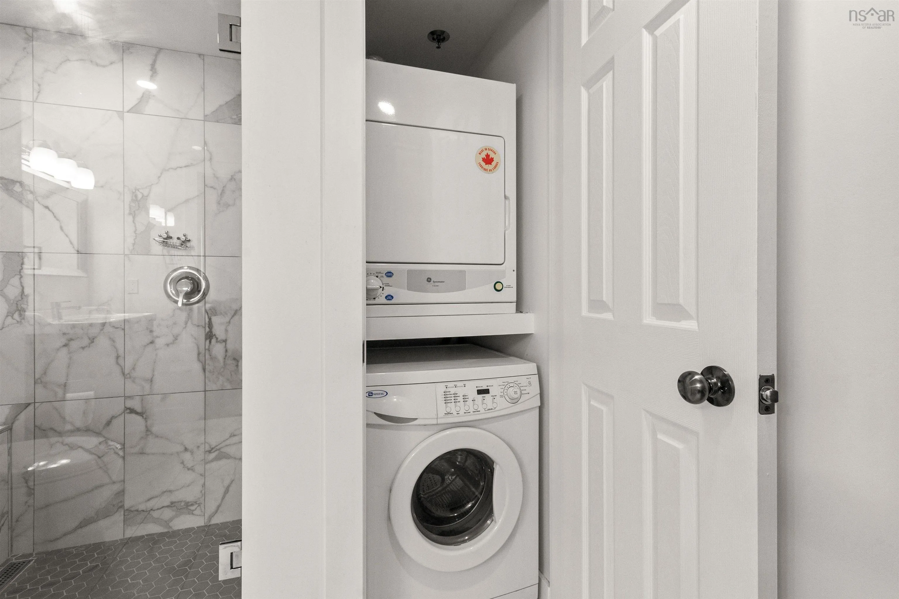 301-5530 Artillery Place, Halifax, NS B3J 1J3, 2 Bedrooms Bedrooms, ,2 BathroomsBathrooms,Residential,For Sale,Artillery,202525414