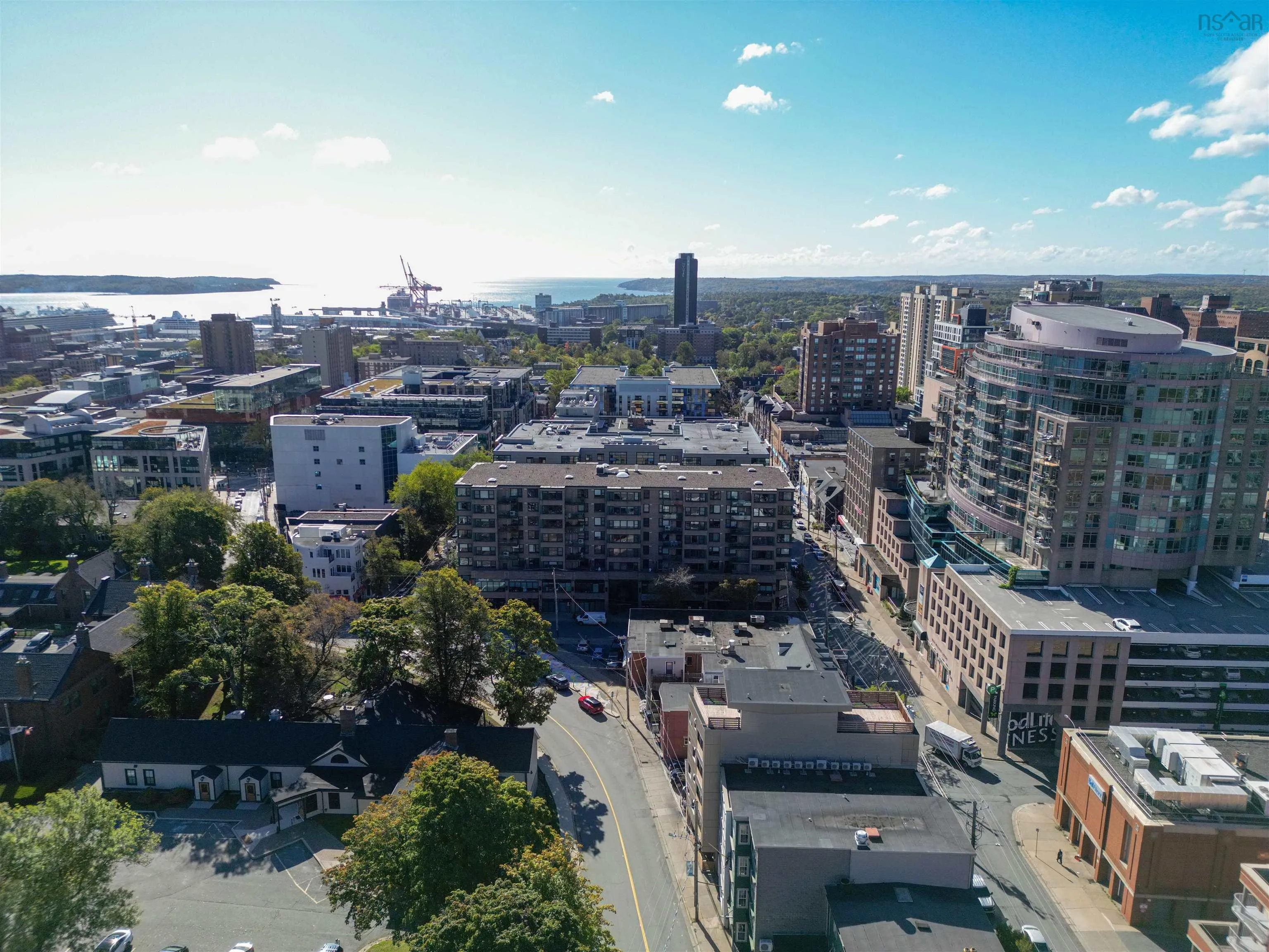 301-5530 Artillery Place, Halifax, NS B3J 1J3, 2 Bedrooms Bedrooms, ,2 BathroomsBathrooms,Residential,For Sale,Artillery,202525414
