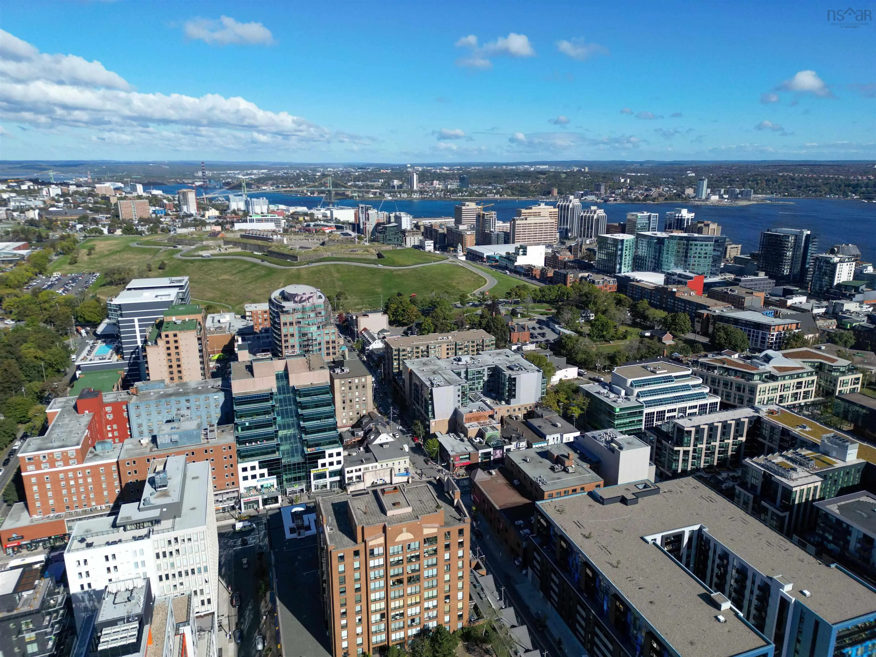 301-5530 Artillery Place, Halifax, NS B3J 1J3, 2 Bedrooms Bedrooms, ,2 BathroomsBathrooms,Residential,For Sale,Artillery,202525414