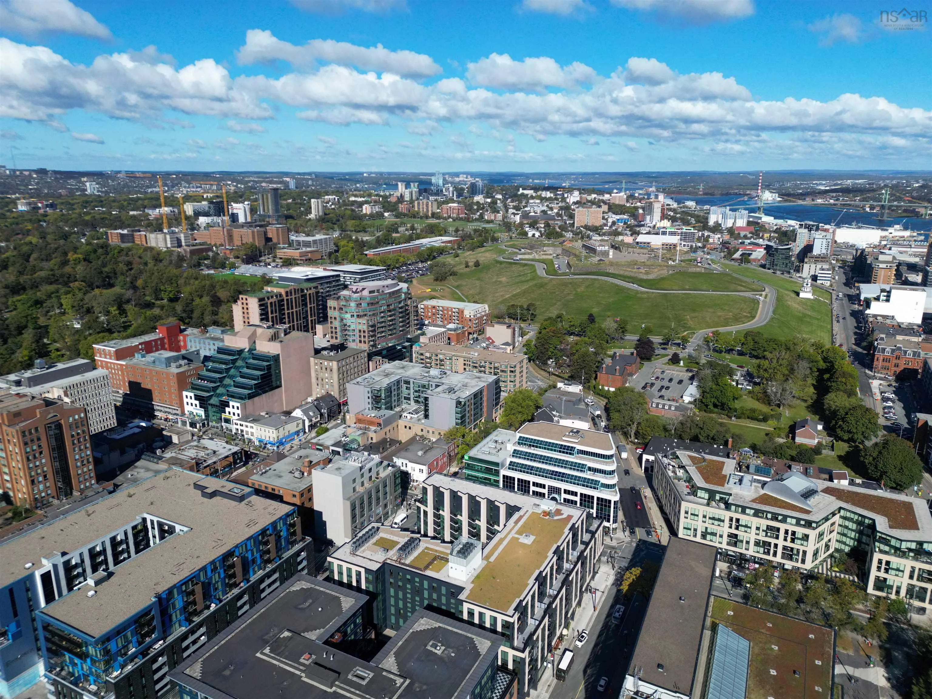 301-5530 Artillery Place, Halifax, NS B3J 1J3, 2 Bedrooms Bedrooms, ,2 BathroomsBathrooms,Residential,For Sale,Artillery,202525414