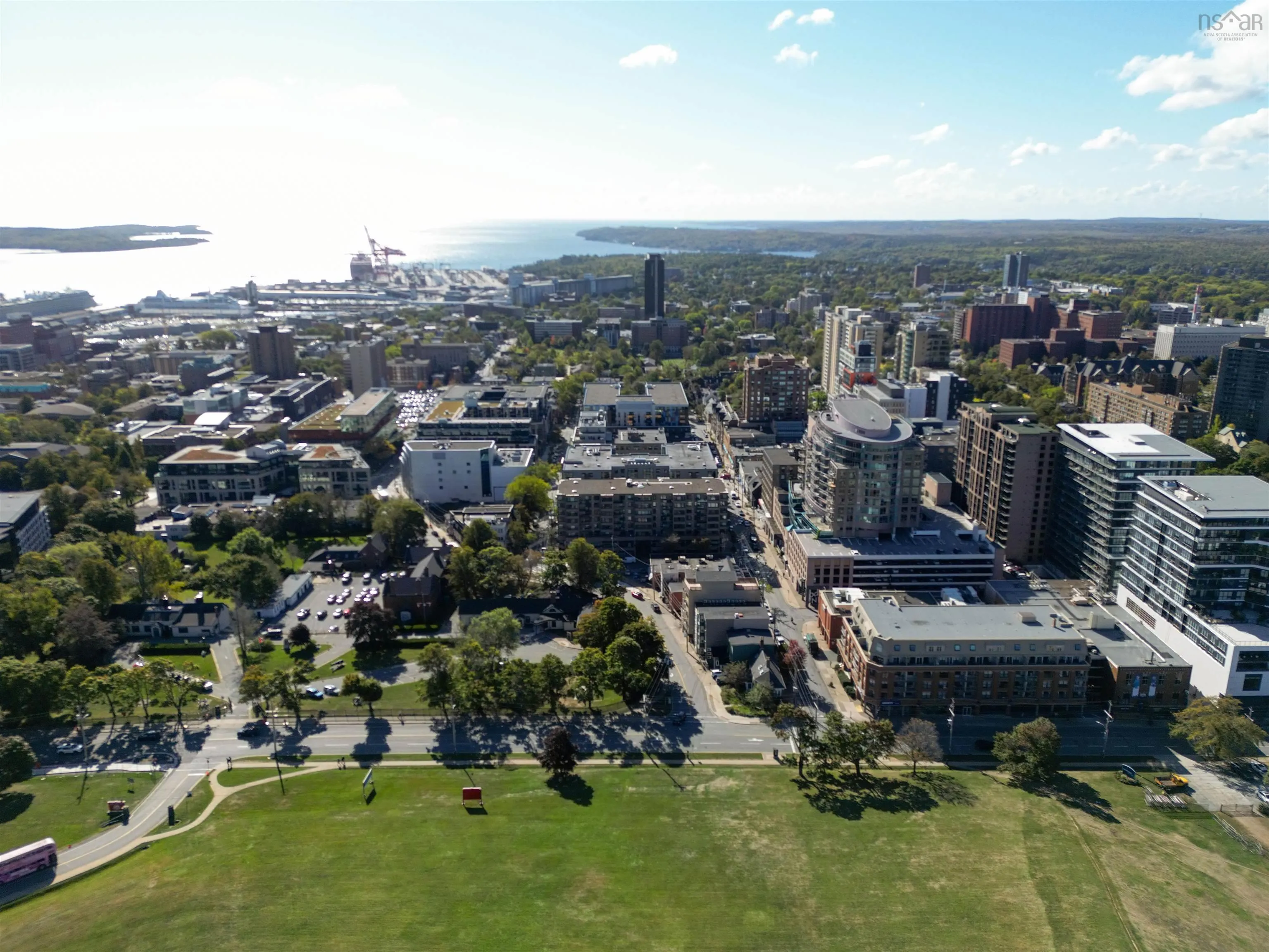 301-5530 Artillery Place, Halifax, NS B3J 1J3, 2 Bedrooms Bedrooms, ,2 BathroomsBathrooms,Residential,For Sale,Artillery,202525414