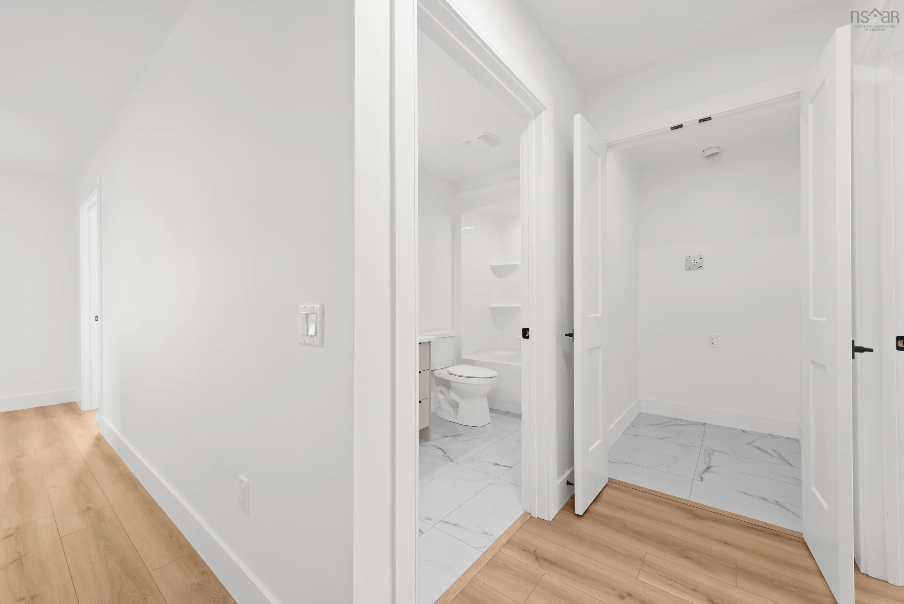 130 Colonial Crescent, Halifax Ns B3r 0h8, 5 Bedrooms Bedrooms, ,4 BathroomsBathrooms,Residential,For Sale,Colonial,202505169