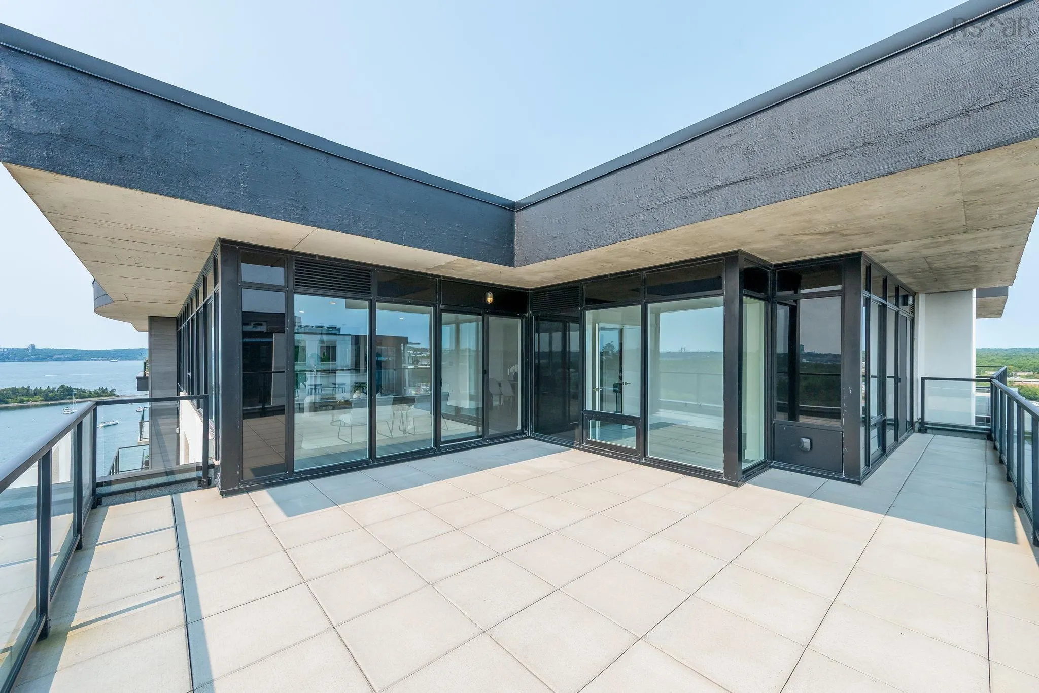 1704-72 Seapoint Road, Dartmouth, NS B3B 0R8, 2 Bedrooms Bedrooms, ,2 BathroomsBathrooms,Residential,For Sale,Seapoint,202519969
