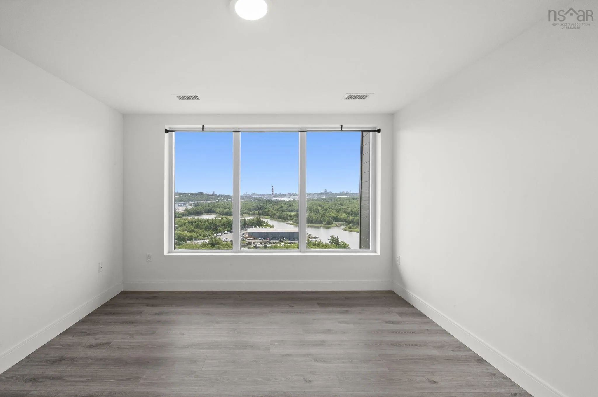 1704-72 Seapoint Road, Dartmouth, NS B3B 0R8, 2 Bedrooms Bedrooms, ,2 BathroomsBathrooms,Residential,For Sale,Seapoint,202519969