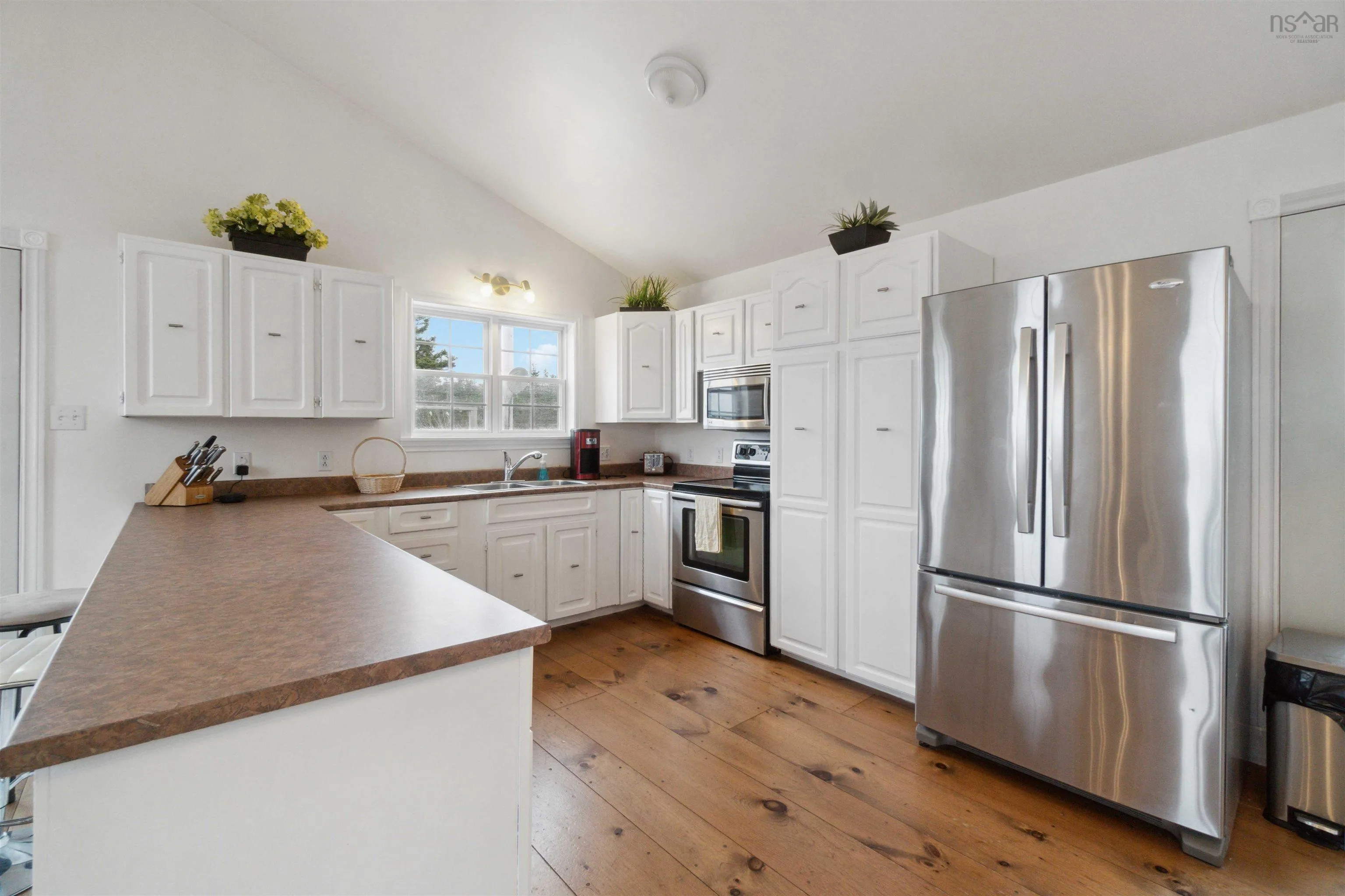 180 Murphys Road, Murphy Cove Ns B0j 3h0, 3 Bedrooms Bedrooms, ,2 BathroomsBathrooms,Residential,For Sale,Murphys,202408339