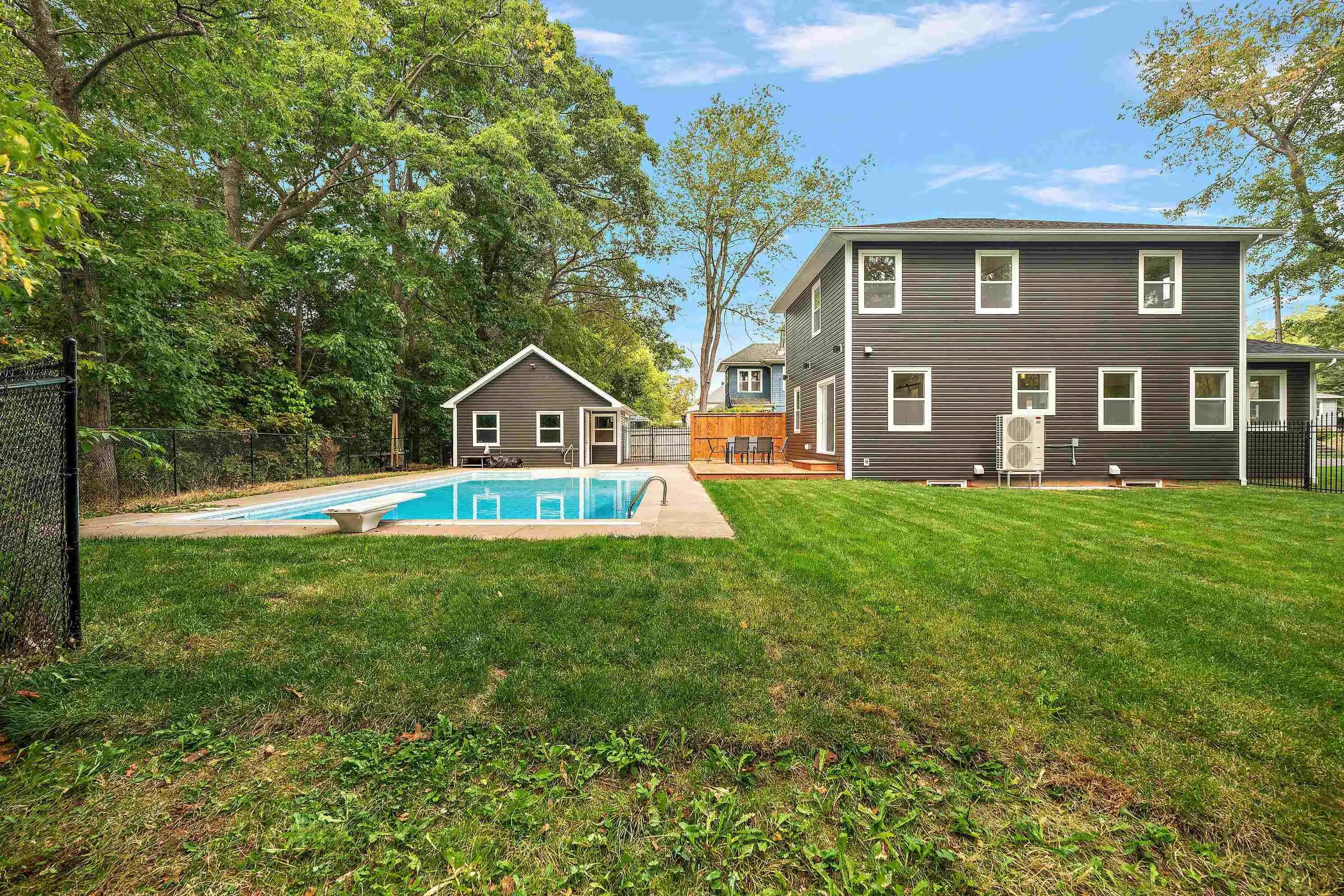 4 Caldwell Avenue, Kentville, NS B4N 2C6, 3 Bedrooms Bedrooms, ,3 BathroomsBathrooms,Residential,For Sale,Caldwell,202523125