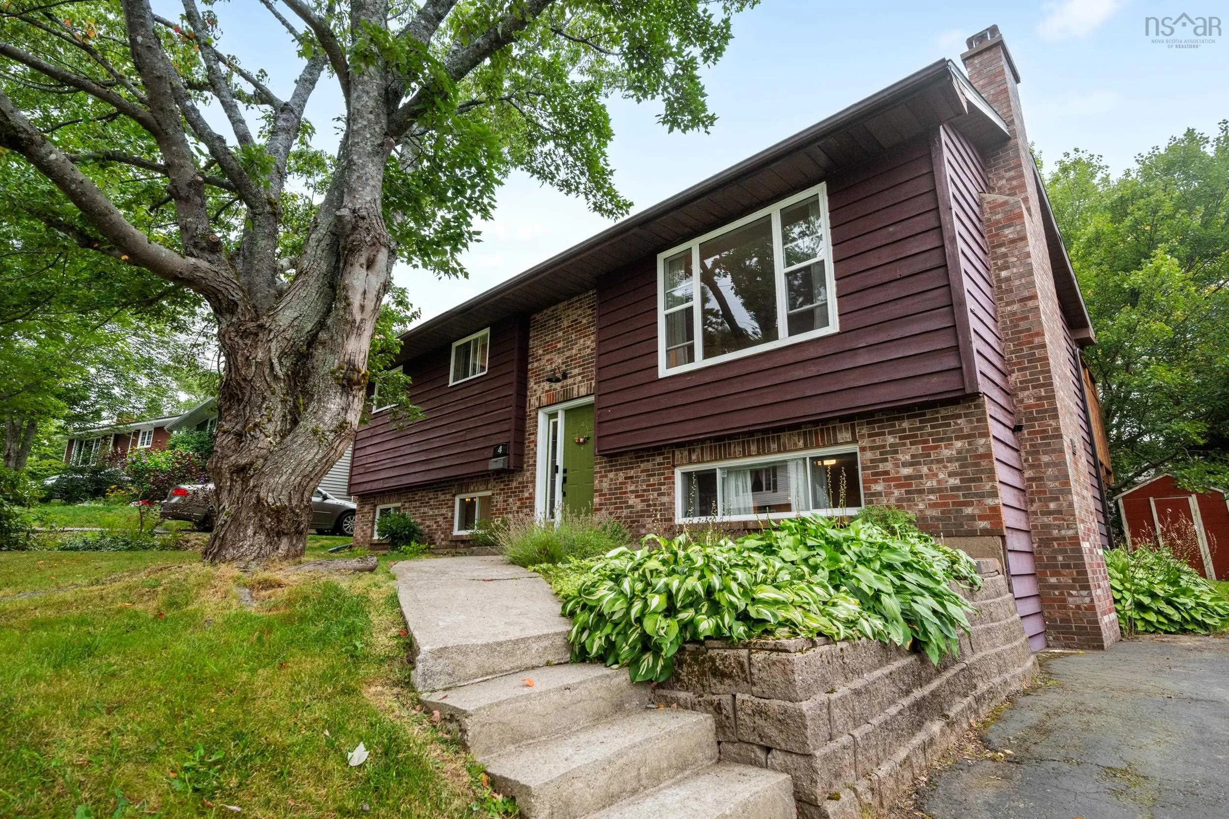 4 Orquel Court, Dartmouth, NS B2W 4Z3, 4 Bedrooms Bedrooms, ,3 BathroomsBathrooms,Residential,For Sale,Orquel,202520695