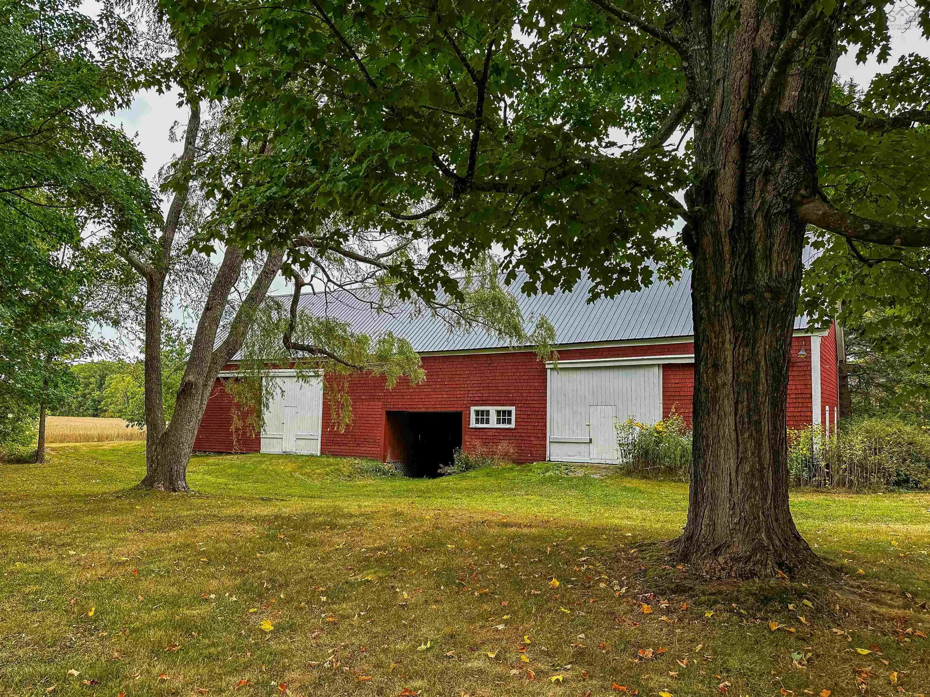 35 Shaw Road, East Berwick, NS B0P 1E0, 4 Bedrooms Bedrooms, ,2 BathroomsBathrooms,Farm,For Sale,Shaw,202523679