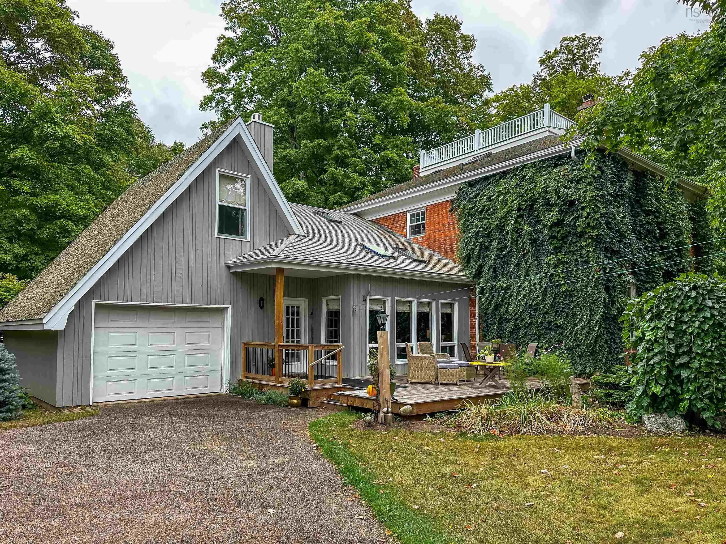 35 Shaw Road, East Berwick, NS B0P 1E0, 4 Bedrooms Bedrooms, ,2 BathroomsBathrooms,Farm,For Sale,Shaw,202523679