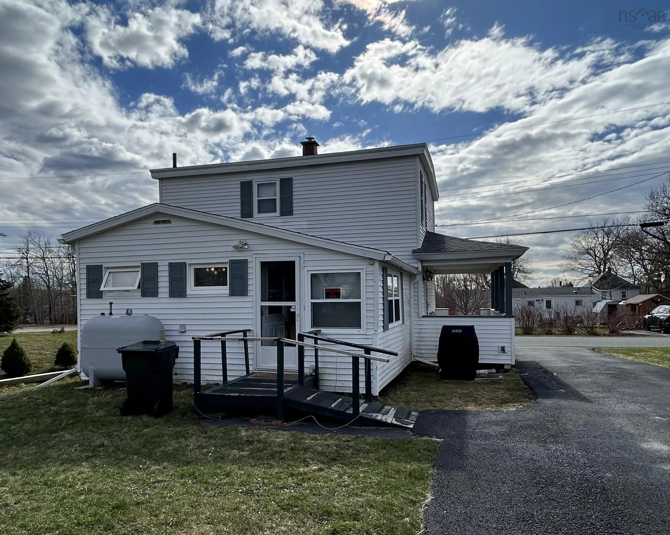 92 Victoria Street, Springhill, NS B0M 1X0, 3 Bedrooms Bedrooms, ,2 BathroomsBathrooms,Residential,For Sale,Victoria,202518775