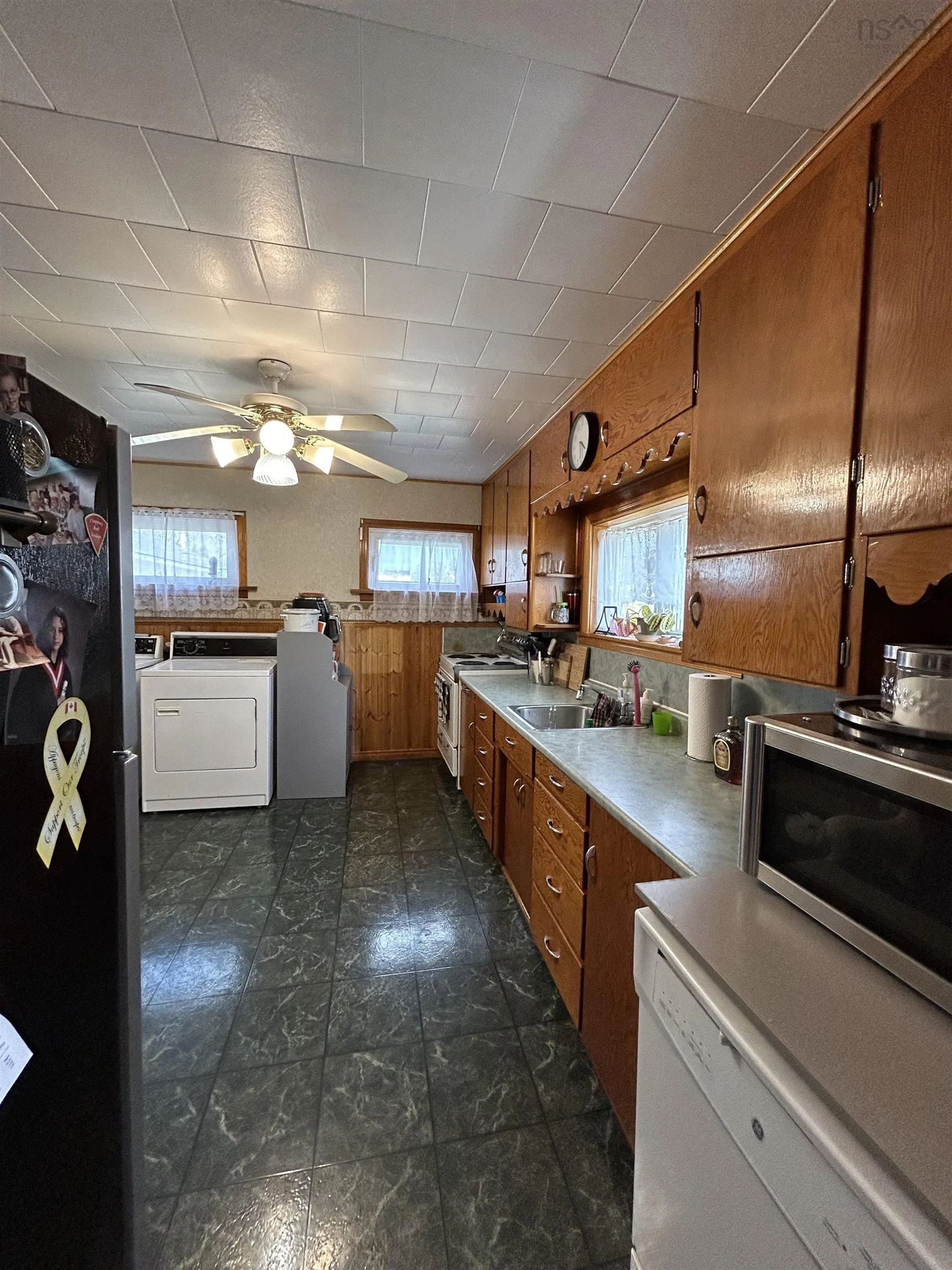 92 Victoria Street, Springhill, NS B0M 1X0, 3 Bedrooms Bedrooms, ,2 BathroomsBathrooms,Residential,For Sale,Victoria,202518775