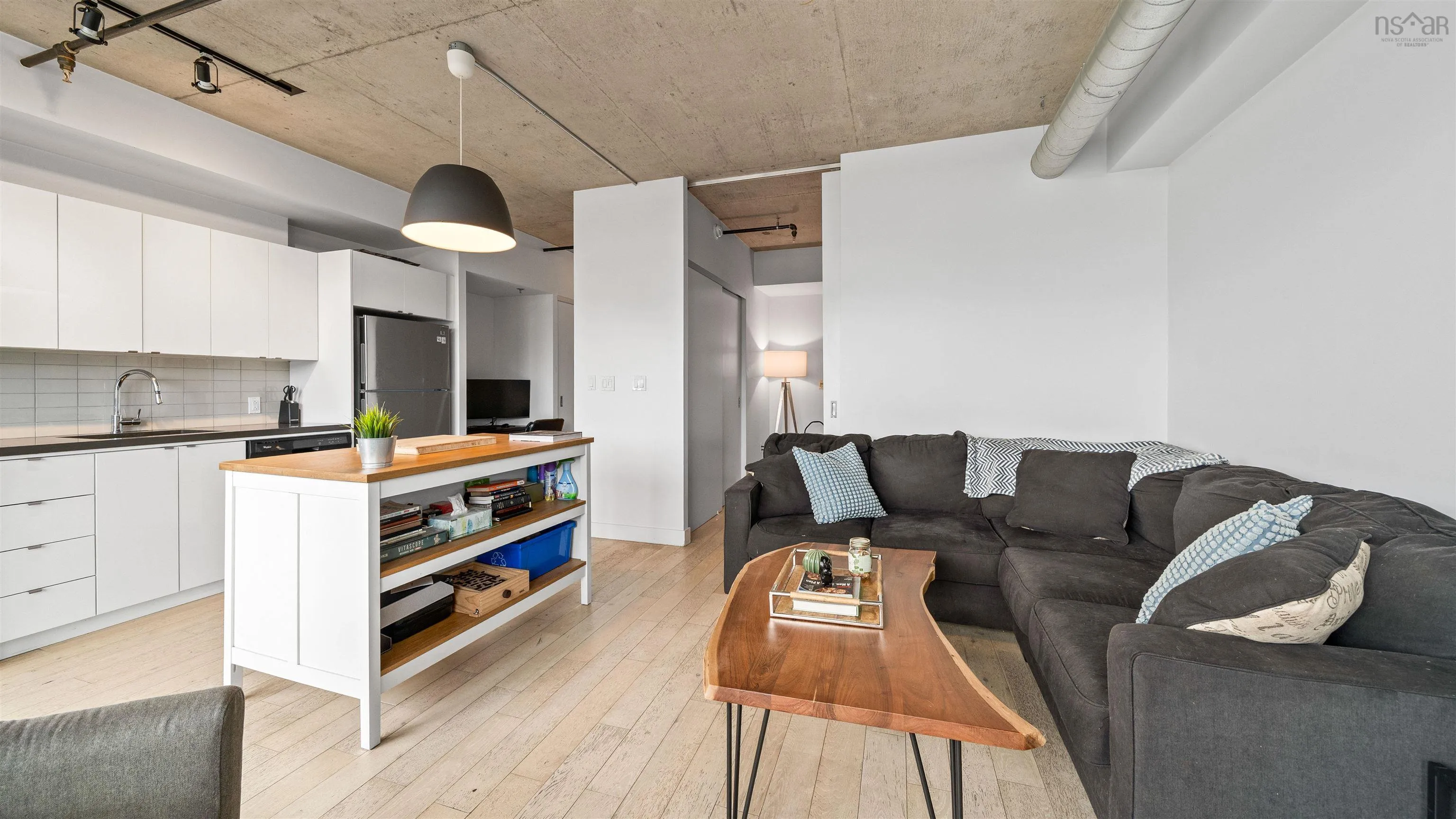 406-1065 Barrington Street, Halifax, NS B3H 0B7, 1 Bedroom Bedrooms, ,1 BathroomBathrooms,Residential,For Sale,Barrington,202525582