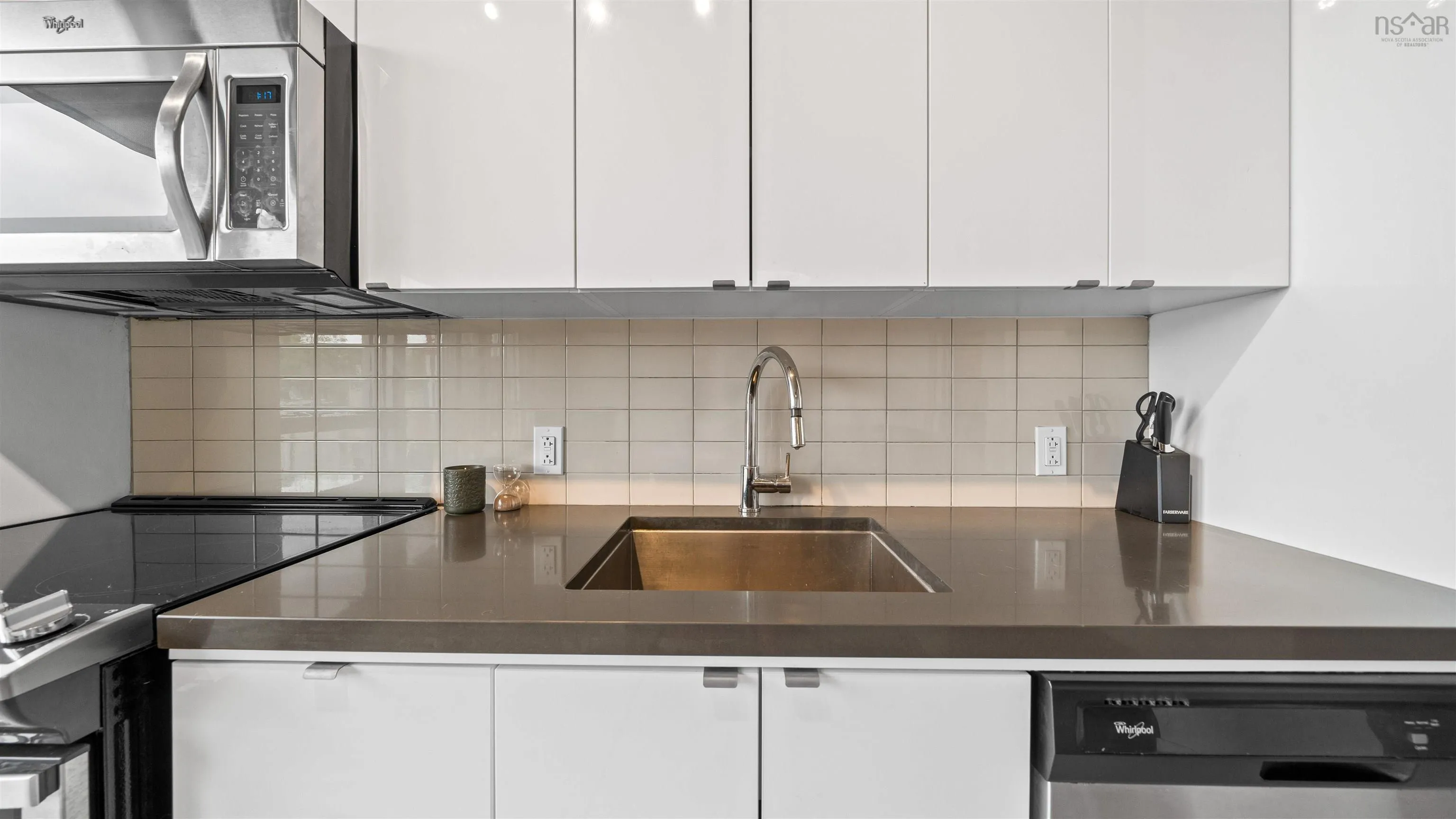 406-1065 Barrington Street, Halifax, NS B3H 0B7, 1 Bedroom Bedrooms, ,1 BathroomBathrooms,Residential,For Sale,Barrington,202525582