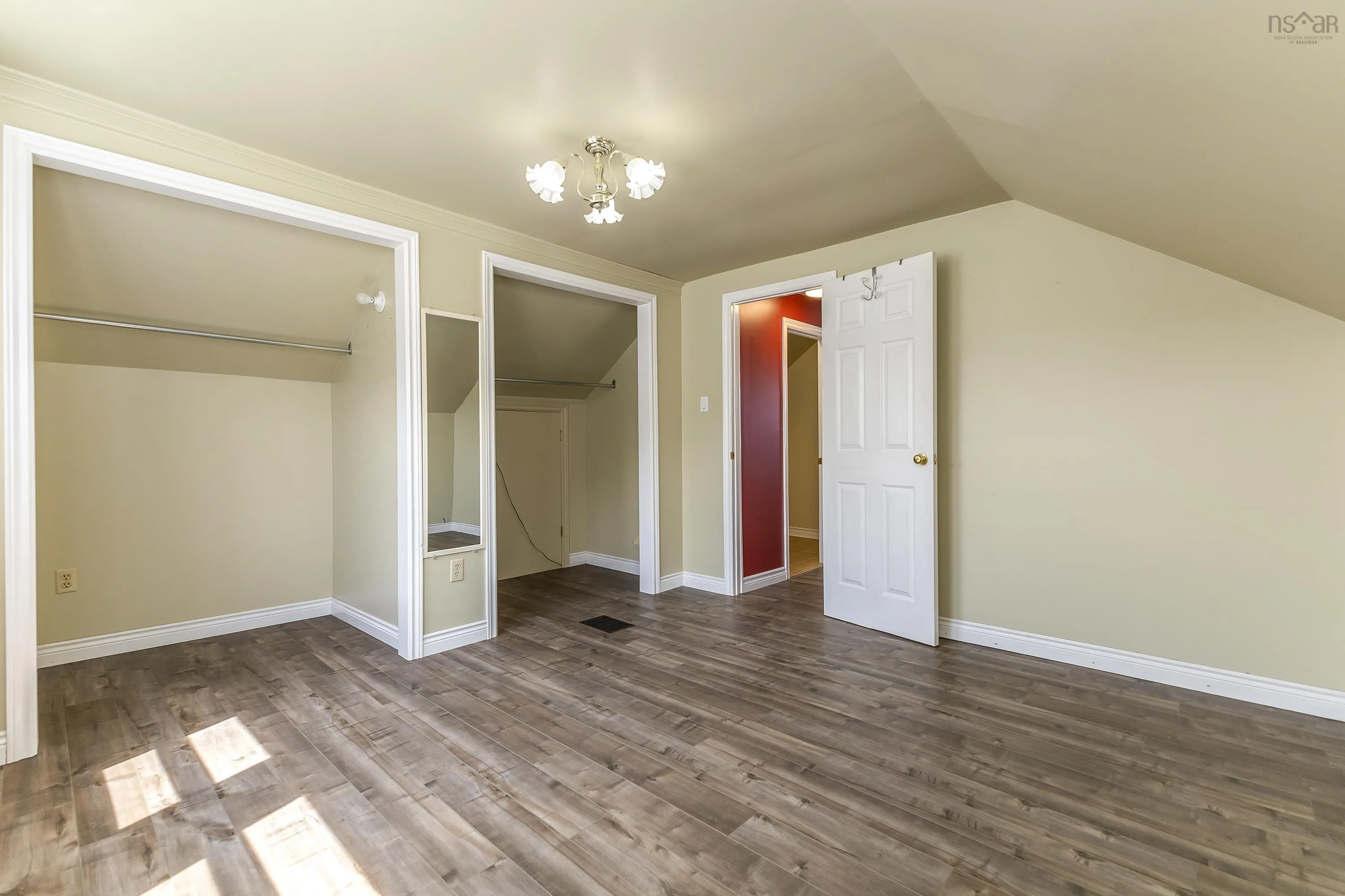 11 Maclaren Ave, New Glasgow, NS B2H 3N3, 3 Bedrooms Bedrooms, ,2 BathroomsBathrooms,Residential,For Sale,Maclaren Ave,202520035