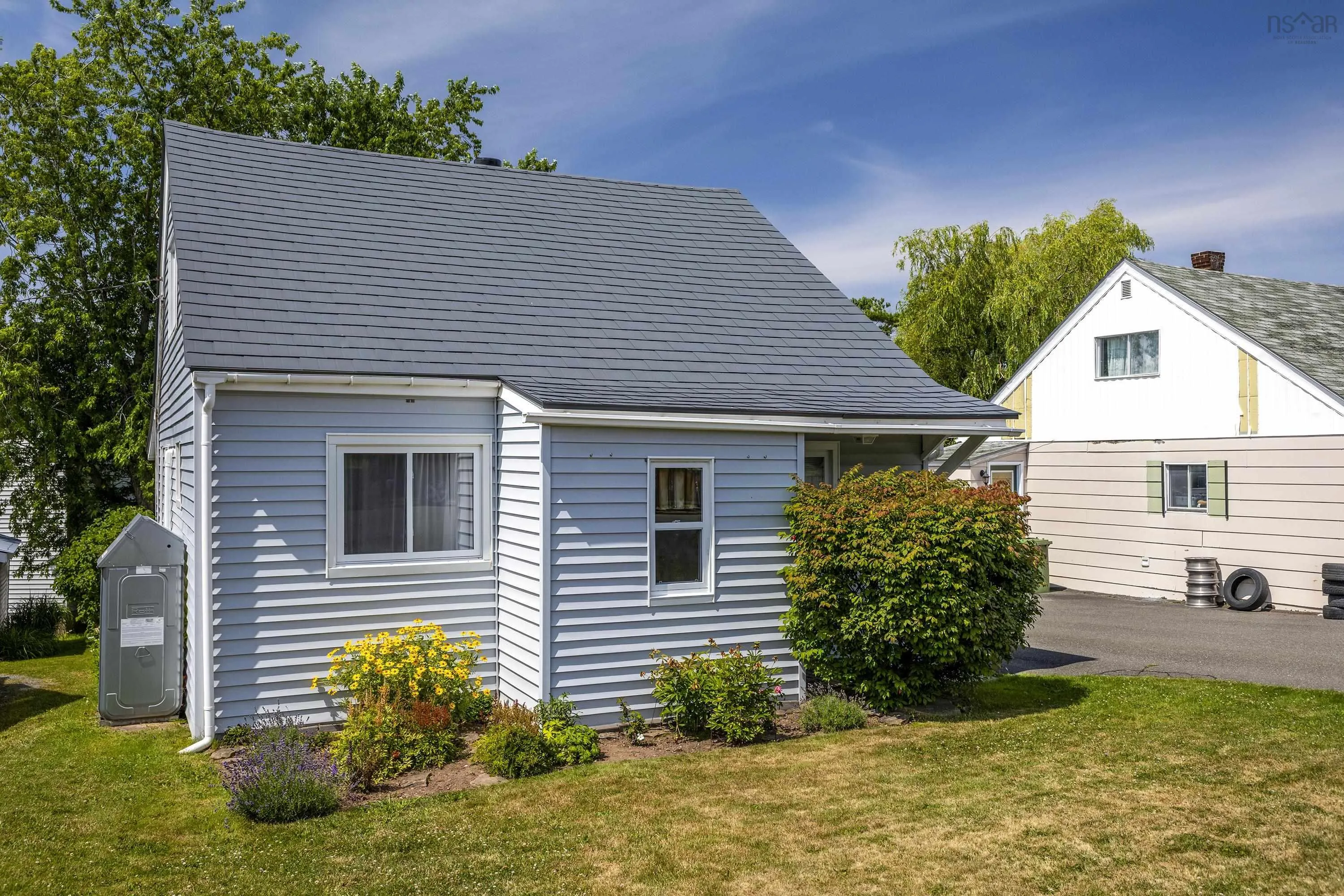 11 Maclaren Ave, New Glasgow, NS B2H 3N3, 3 Bedrooms Bedrooms, ,2 BathroomsBathrooms,Residential,For Sale,Maclaren Ave,202520035