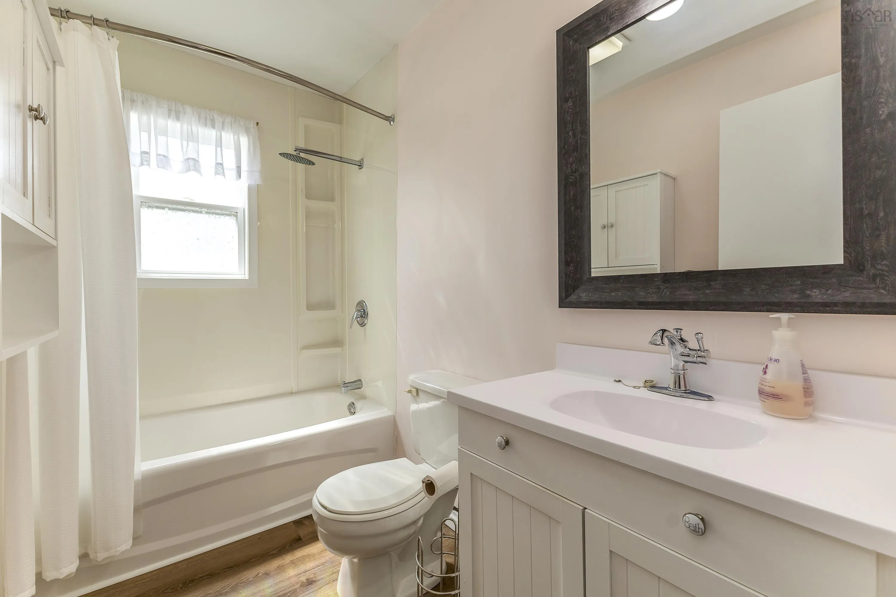 11 Maclaren Ave, New Glasgow, NS B2H 3N3, 3 Bedrooms Bedrooms, ,2 BathroomsBathrooms,Residential,For Sale,Maclaren Ave,202520035