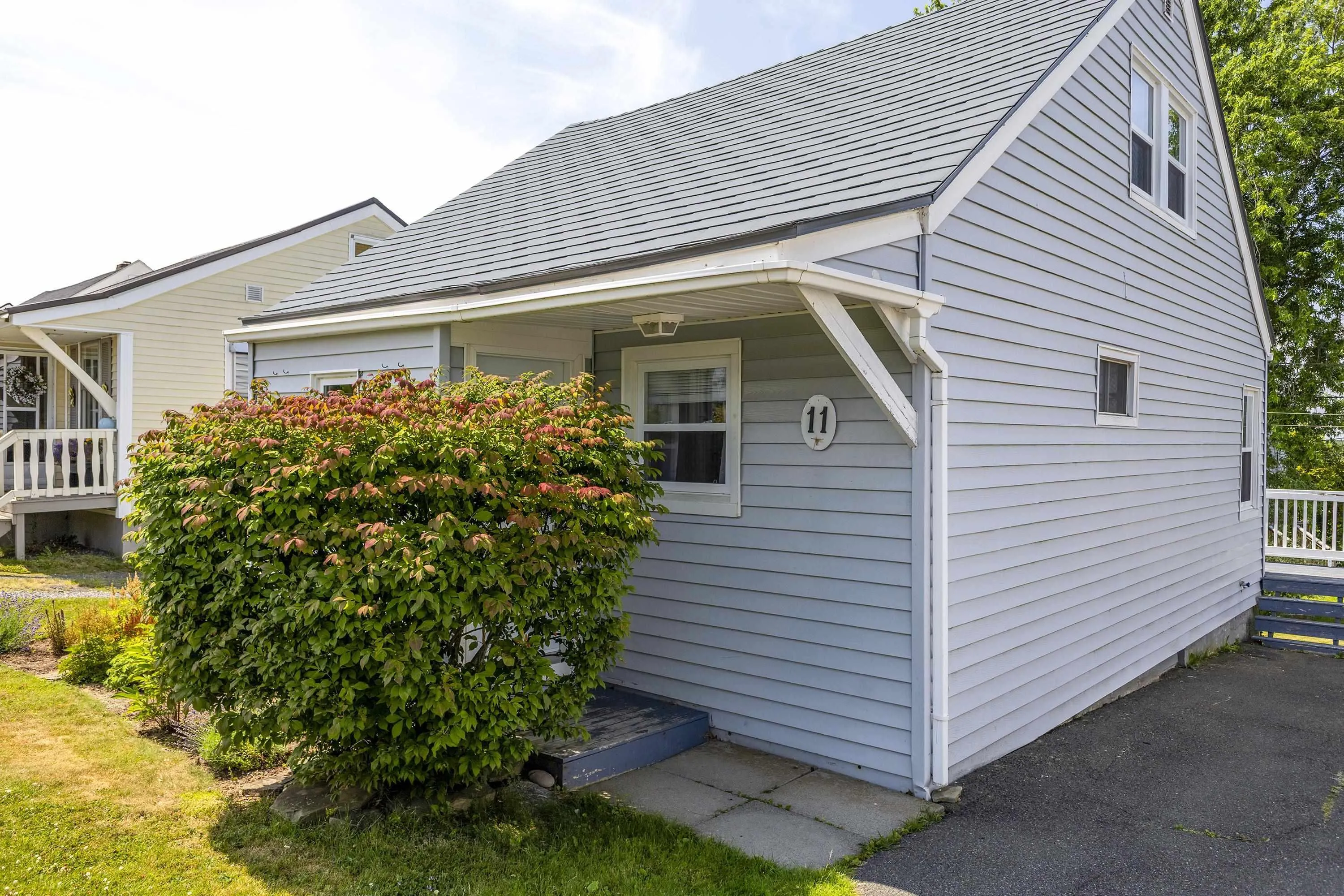 11 Maclaren Ave, New Glasgow, NS B2H 3N3, 3 Bedrooms Bedrooms, ,2 BathroomsBathrooms,Residential,For Sale,Maclaren Ave,202520035