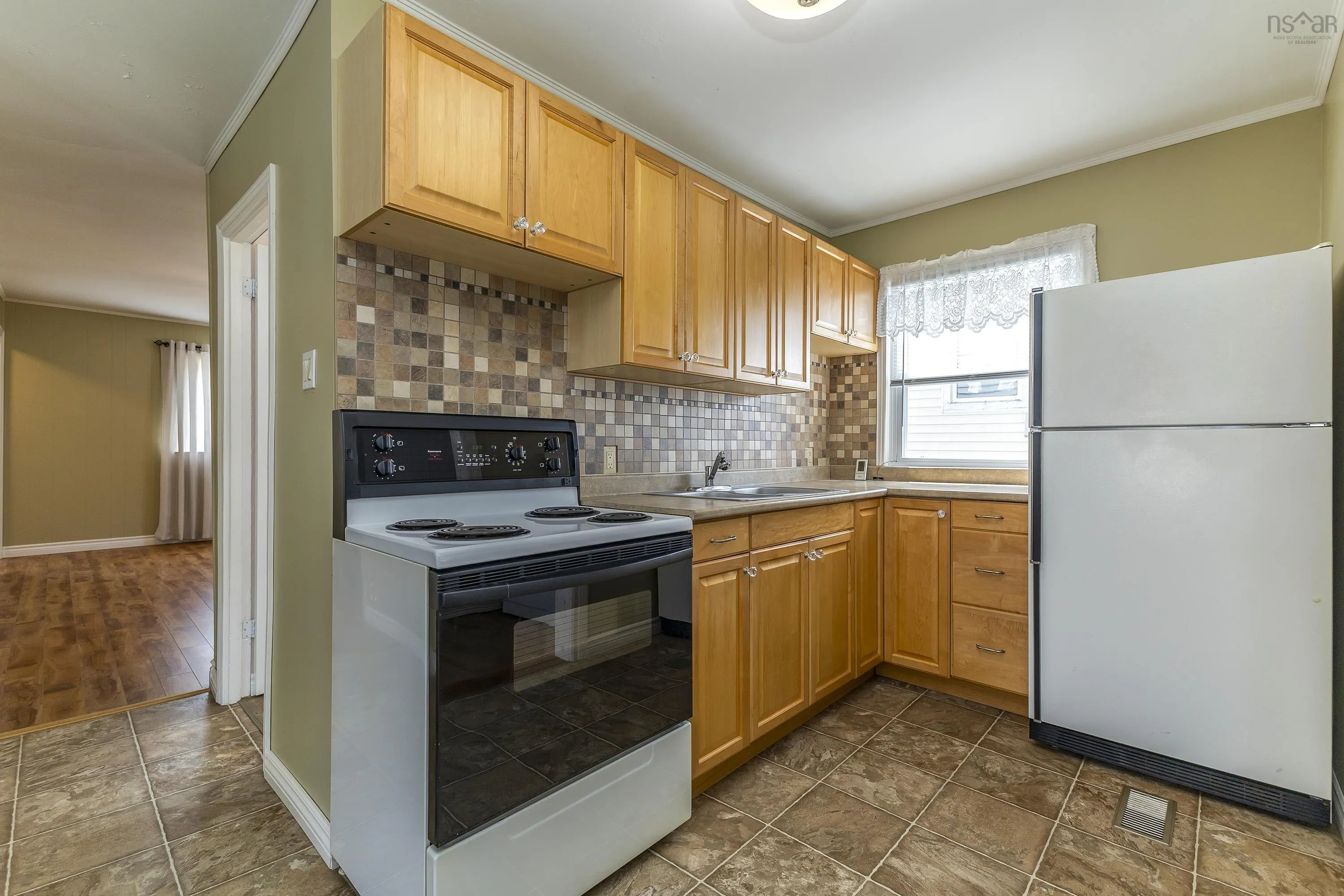 11 Maclaren Ave, New Glasgow, NS B2H 3N3, 3 Bedrooms Bedrooms, ,2 BathroomsBathrooms,Residential,For Sale,Maclaren Ave,202520035