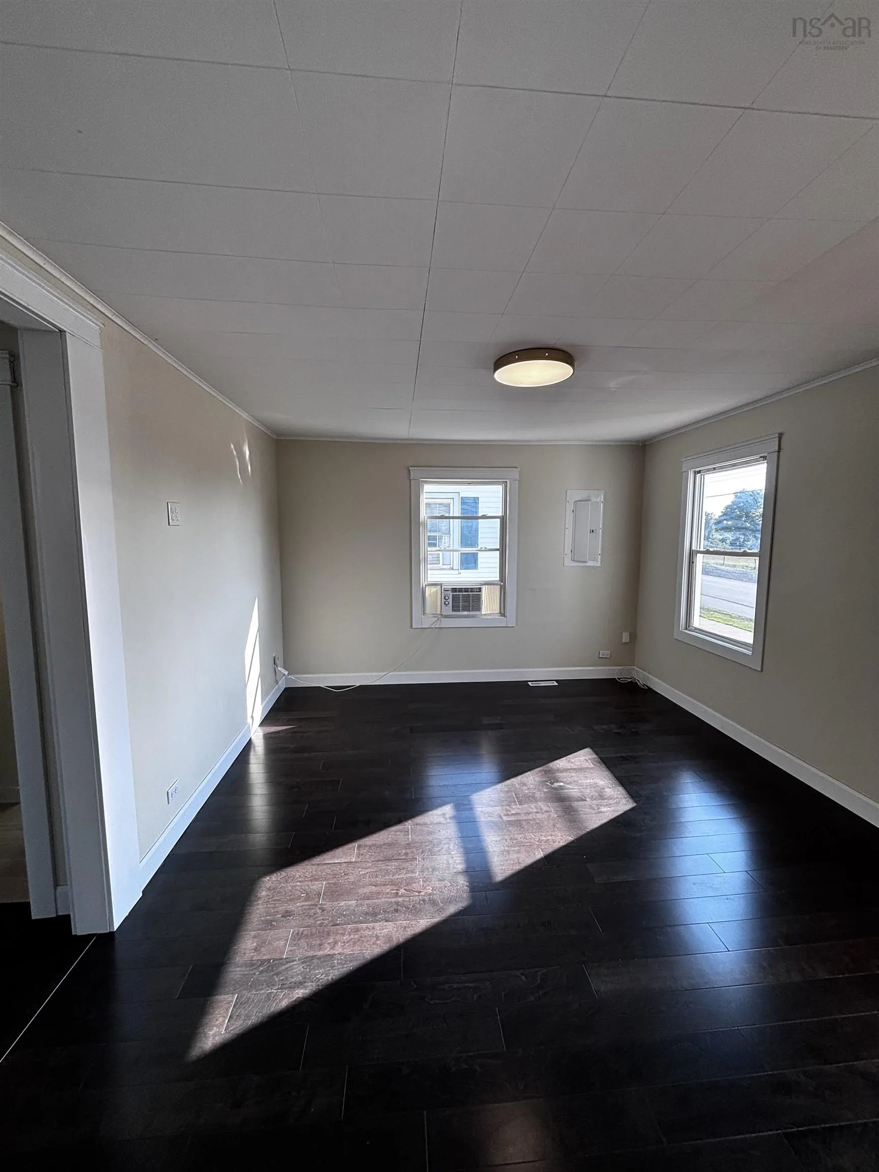 531 High Street, New Glasgow, NS B2H 2X9, 2 Bedrooms Bedrooms, ,1 BathroomBathrooms,Residential,For Sale,High Street,202518948