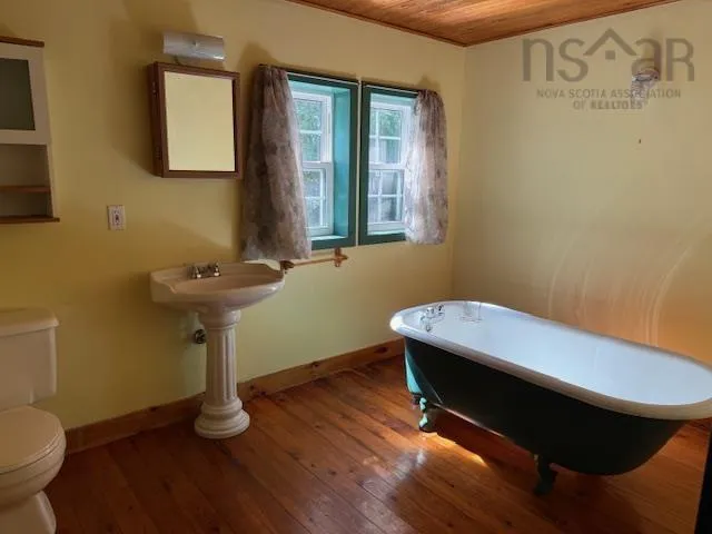 52 Crousetown Road, Conquerall Mills, NS B4V 2W3, 3 Bedrooms Bedrooms, ,2 BathroomsBathrooms,Residential,For Sale,Crousetown,202521390