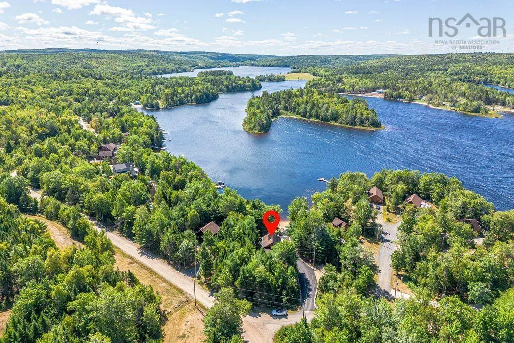 3 Eagle Lane, Vaughan, NS B0N 2T0, 2 Bedrooms Bedrooms, ,1 BathroomBathrooms,Residential,For Sale,Eagle,202521402