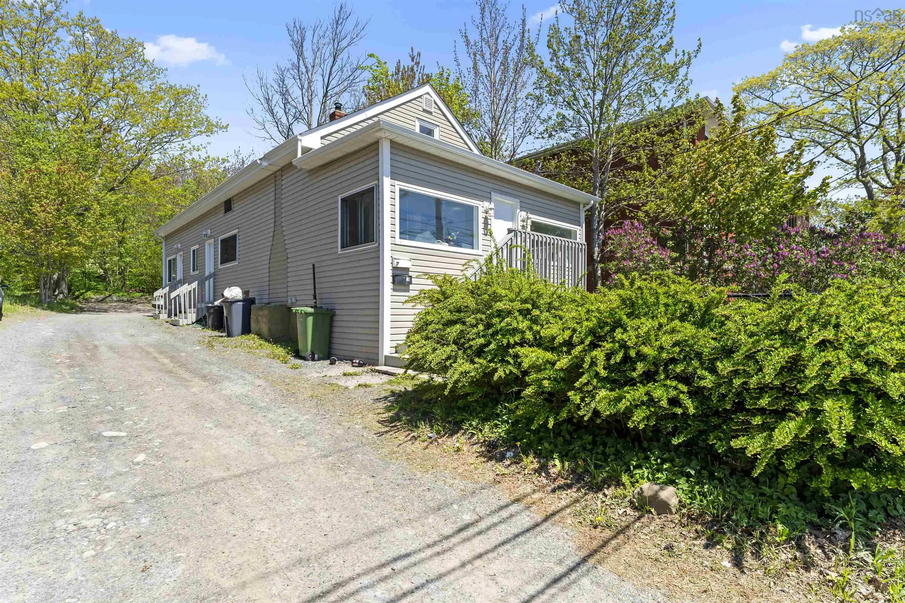 7 & 7a Alma Cres Crescent, Halifax, NS B3N 2C4, 4 Bedrooms Bedrooms, ,Residential Income,For Sale,Alma Cres,202512337