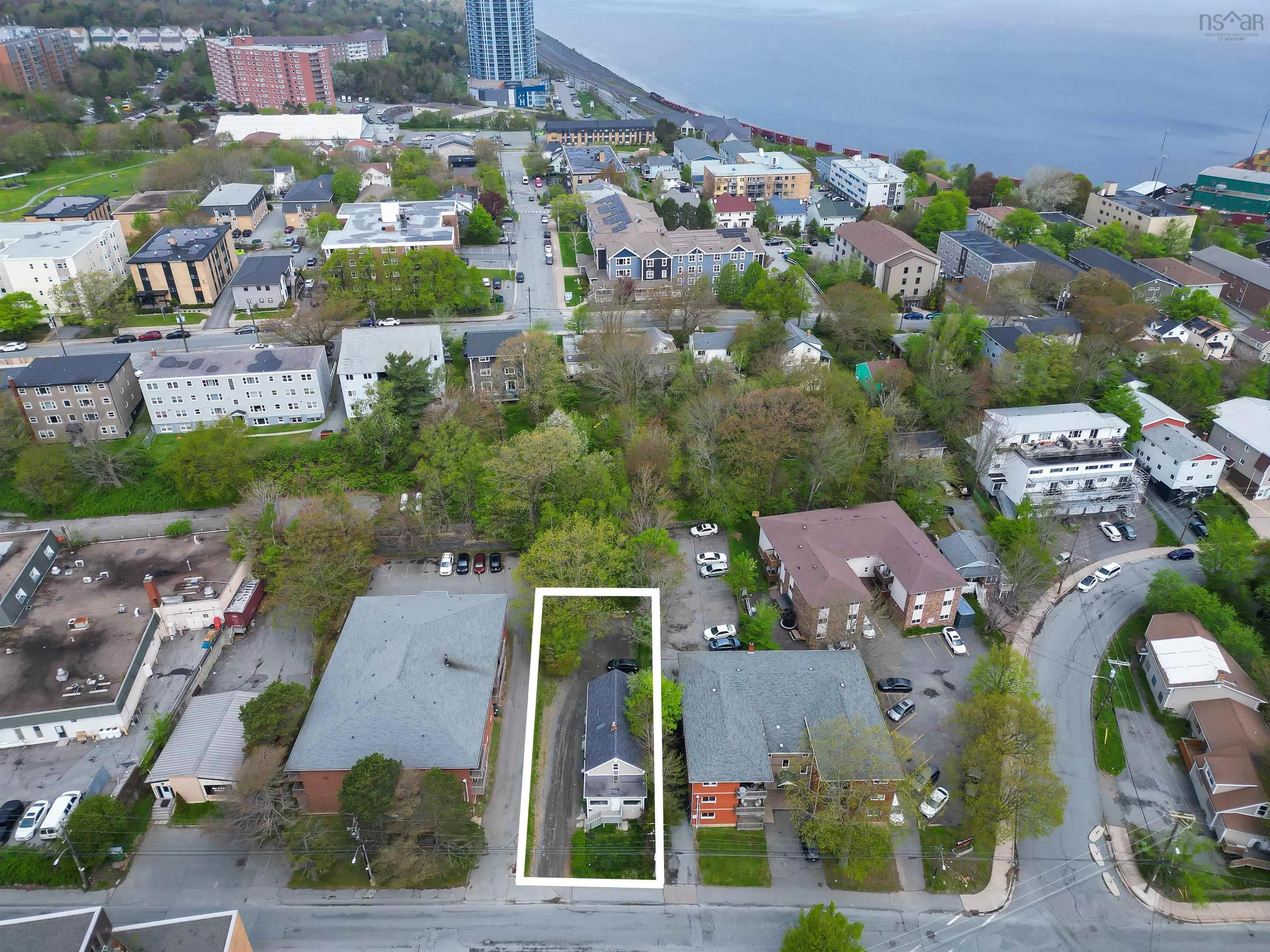 7 & 7a Alma Cres Crescent, Halifax, NS B3N 2C4, 4 Bedrooms Bedrooms, ,Residential Income,For Sale,Alma Cres,202512337