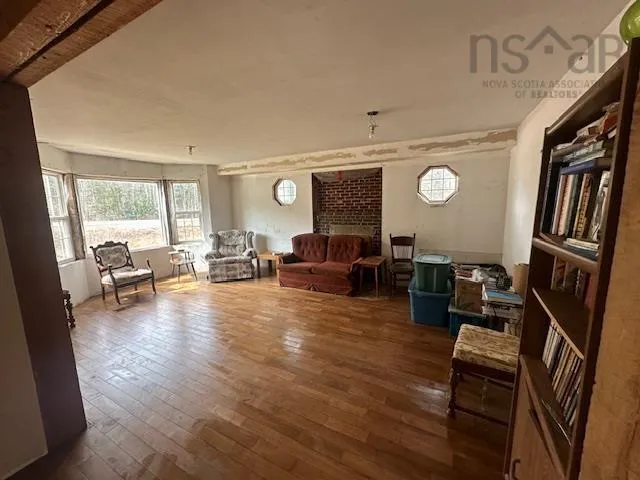 10863 Highway 215, South Maitland Ns B0n 2h0, 4 Bedrooms Bedrooms, ,1 BathroomBathrooms,Residential,For Sale,Highway 215,202507430