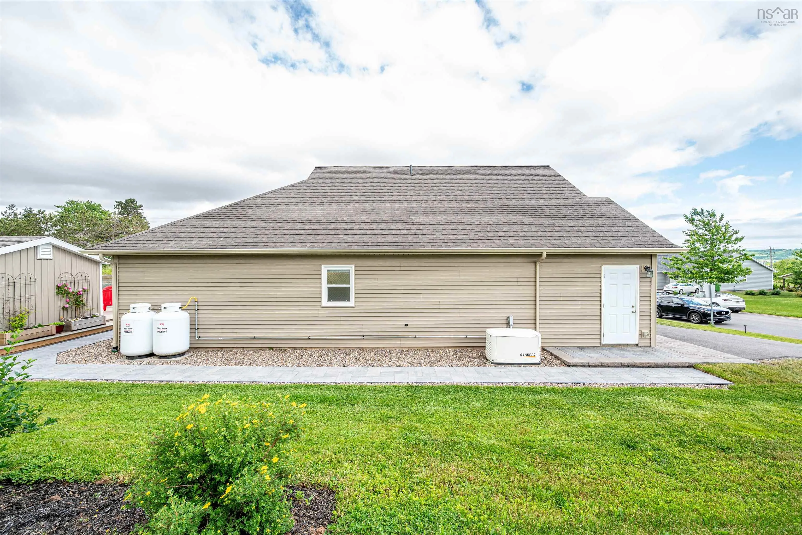 12 Steeple View Drive, Port Williams, NS B0P 1T0, 2 Bedrooms Bedrooms, ,2 BathroomsBathrooms,Residential,For Sale,Steeple View,202518101