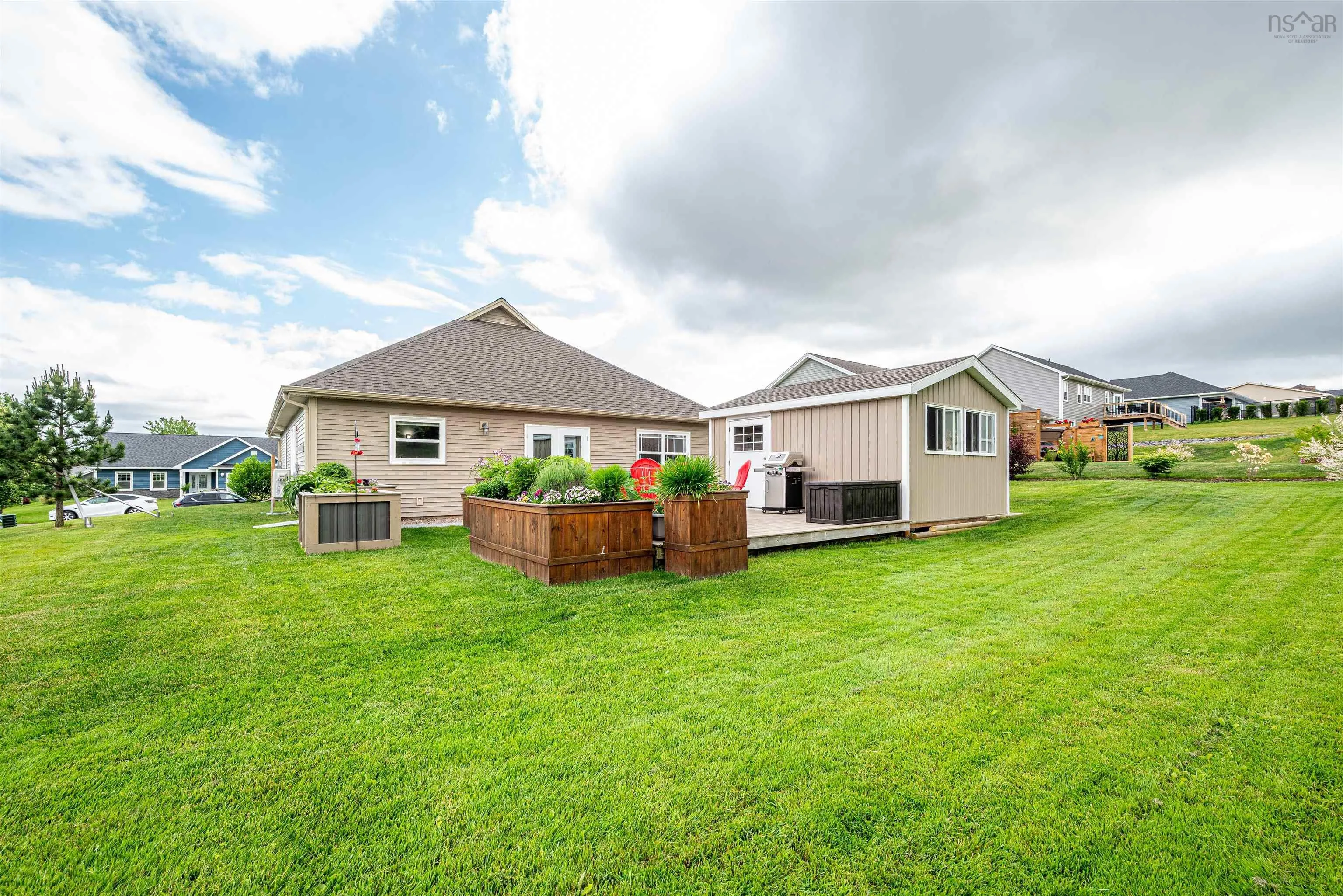 12 Steeple View Drive, Port Williams, NS B0P 1T0, 2 Bedrooms Bedrooms, ,2 BathroomsBathrooms,Residential,For Sale,Steeple View,202518101