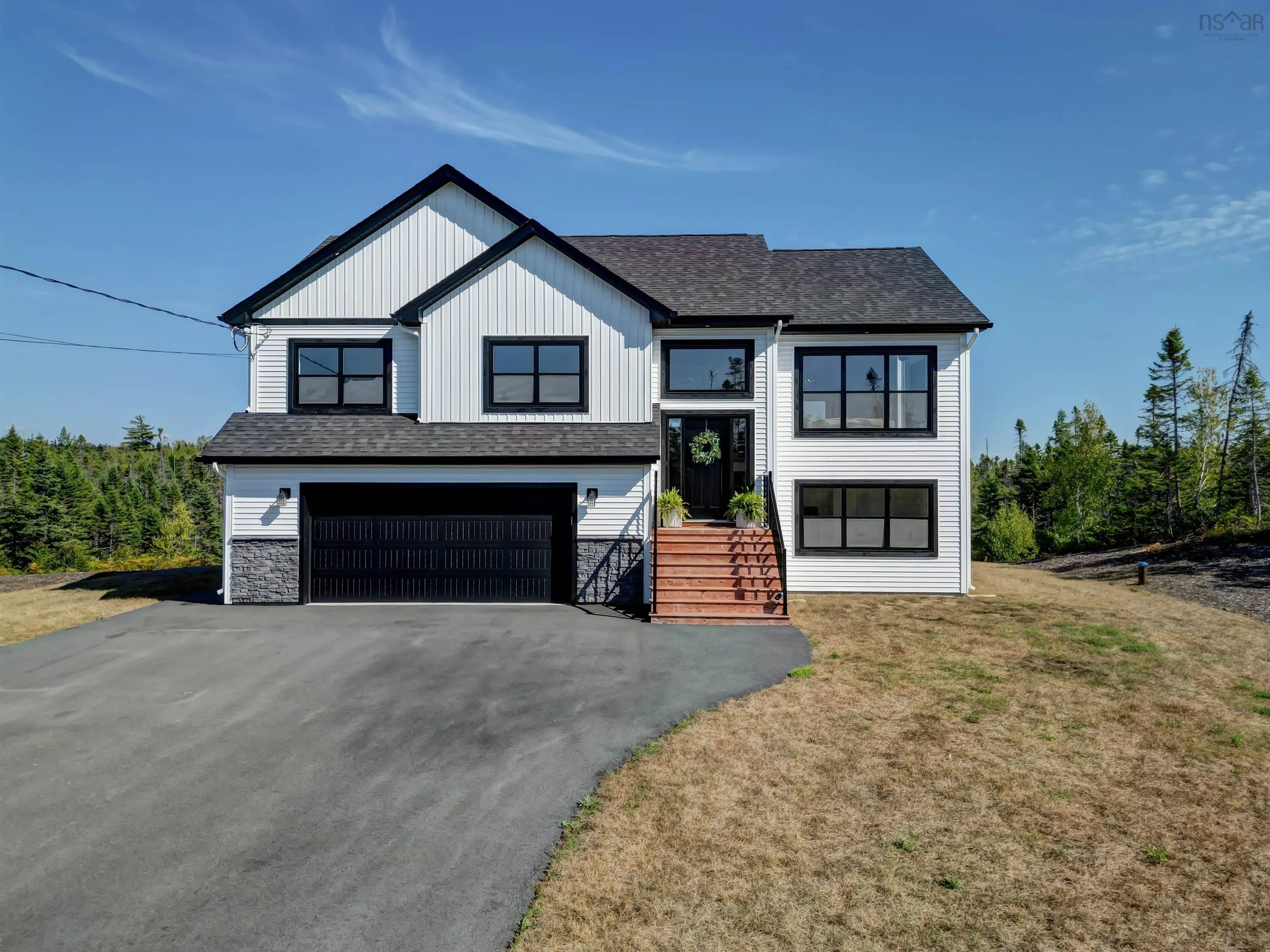1301 Mccabe Lake Drive, Middle Sackville, NS B4E 0P5, 4 Bedrooms Bedrooms, ,3 BathroomsBathrooms,Residential,For Sale,Mccabe Lake,202522470