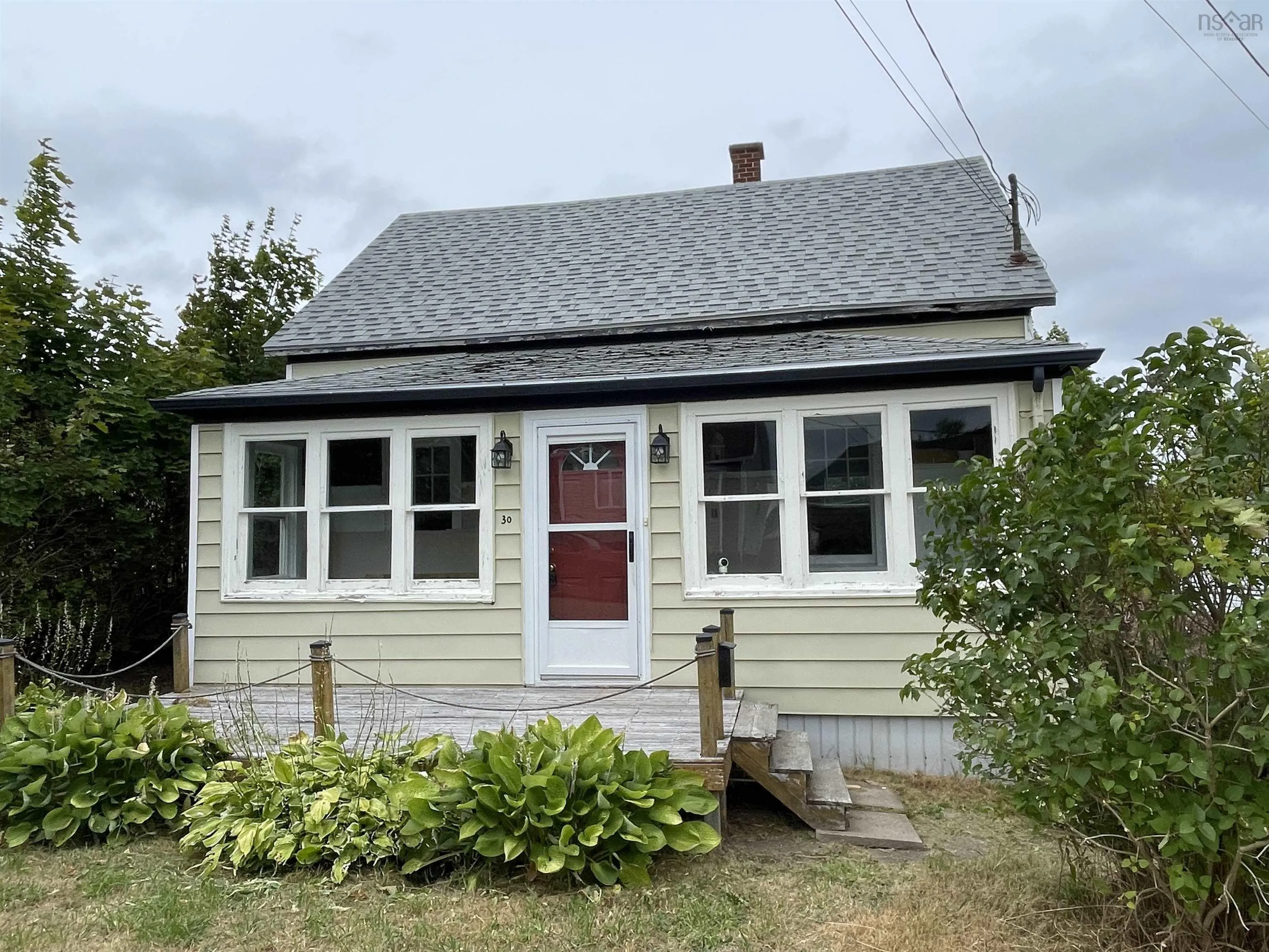30 Monteith Avenue, Westmount, NS B1R 1K4, 2 Bedrooms Bedrooms, ,1 BathroomBathrooms,Residential,For Sale,Monteith,202521604