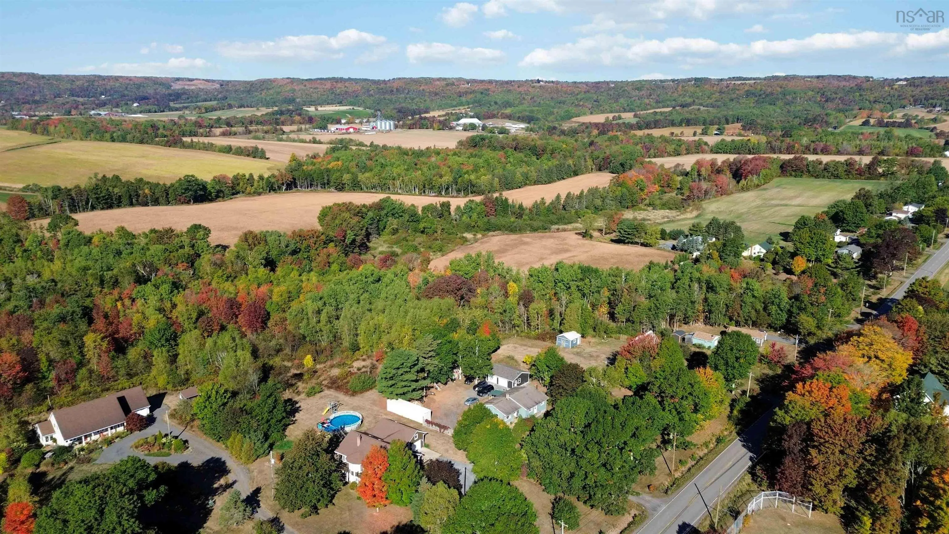 515 Highway 360, Somerset, NS B0P 1E0, 4 Bedrooms Bedrooms, ,2 BathroomsBathrooms,Residential,For Sale,Highway 360,202524789
