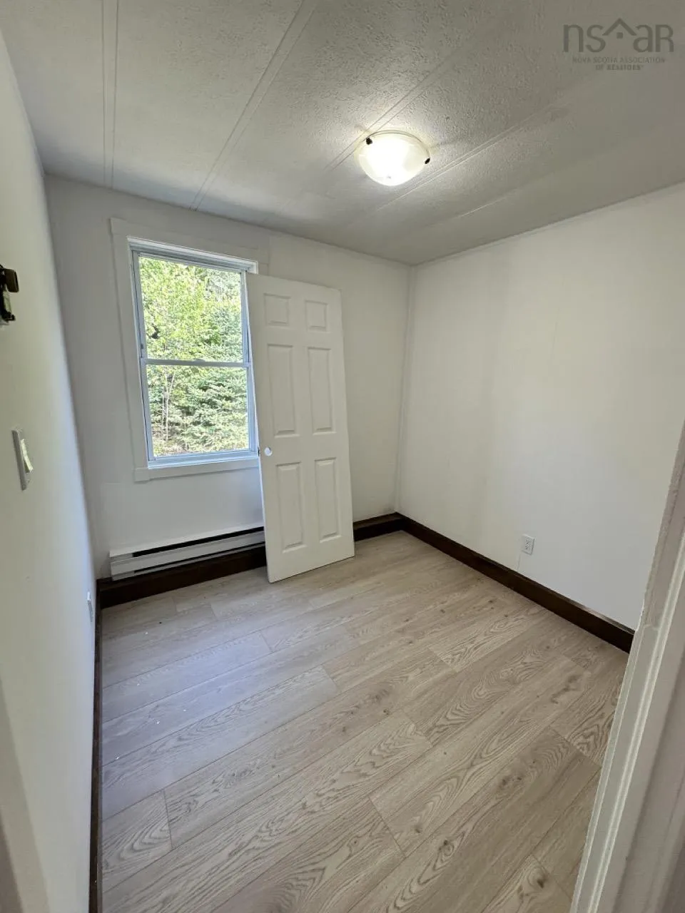 403 Les Collins Avenue, West Chezzetcook, NS B0J 2L0, 3 Bedrooms Bedrooms, ,1 BathroomBathrooms,Residential,For Sale,Les Collins,202519290