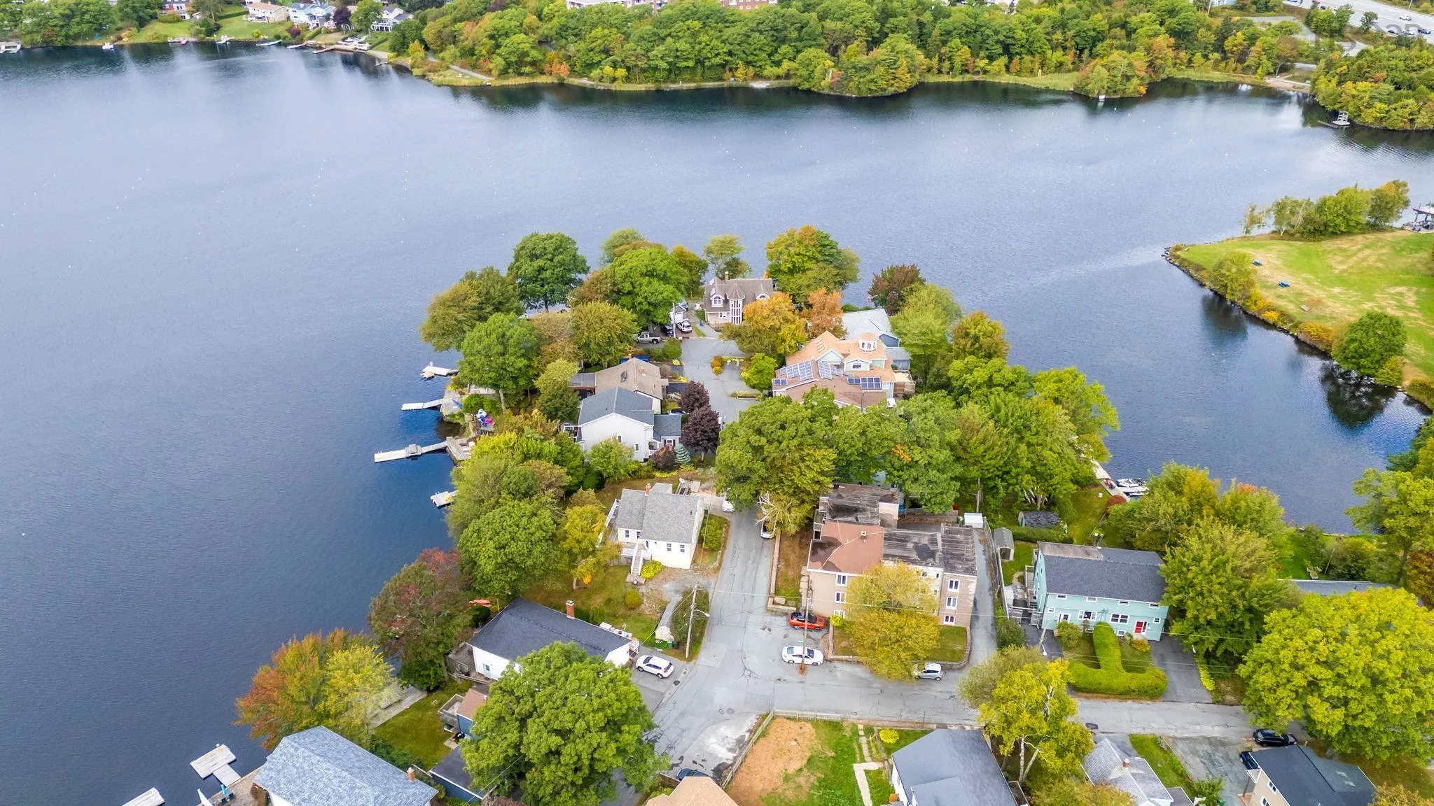 17b Lakeview Point Road, Dartmouth, NS B2Y 3H3, 3 Bedrooms Bedrooms, ,3 BathroomsBathrooms,Residential,For Sale,Lakeview Point,202524417