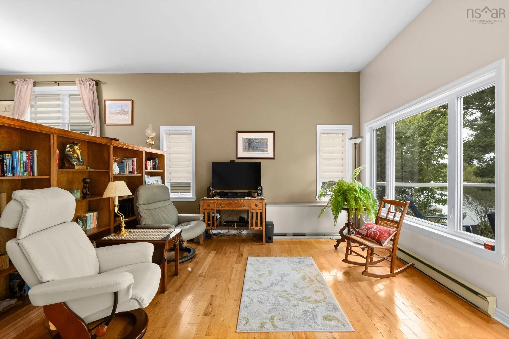 17b Lakeview Point Road, Dartmouth, NS B2Y 3H3, 3 Bedrooms Bedrooms, ,3 BathroomsBathrooms,Residential,For Sale,Lakeview Point,202524417