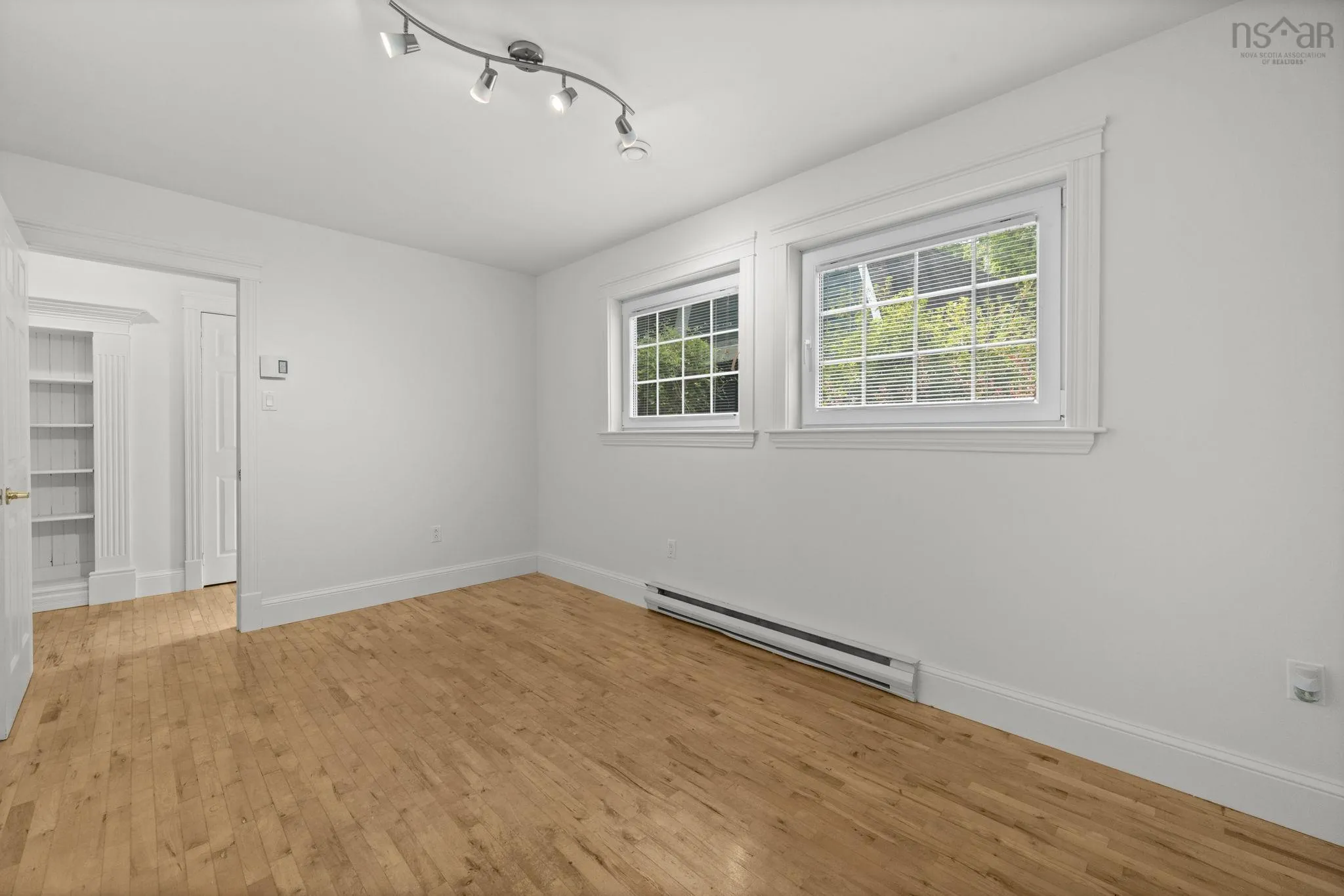 333/335 Kings Road, Wellington, NS B2T 1A2, 5 Bedrooms Bedrooms, ,3 BathroomsBathrooms,Residential,For Sale,Kings,202516599