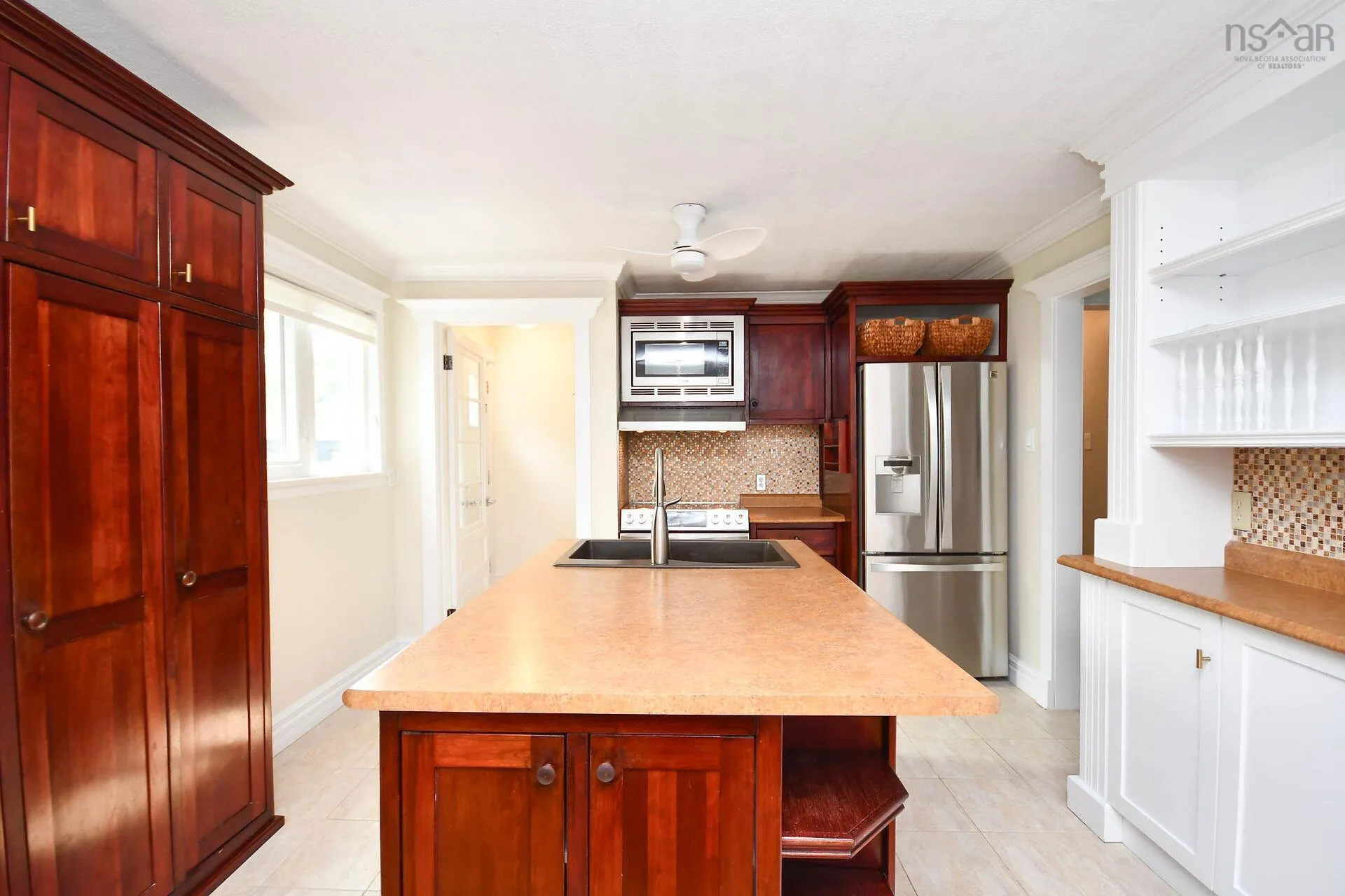 27 Dartmoor Crescent, Bedford, NS B4A 2K6, 4 Bedrooms Bedrooms, ,2 BathroomsBathrooms,Residential,For Sale,Dartmoor,202520251