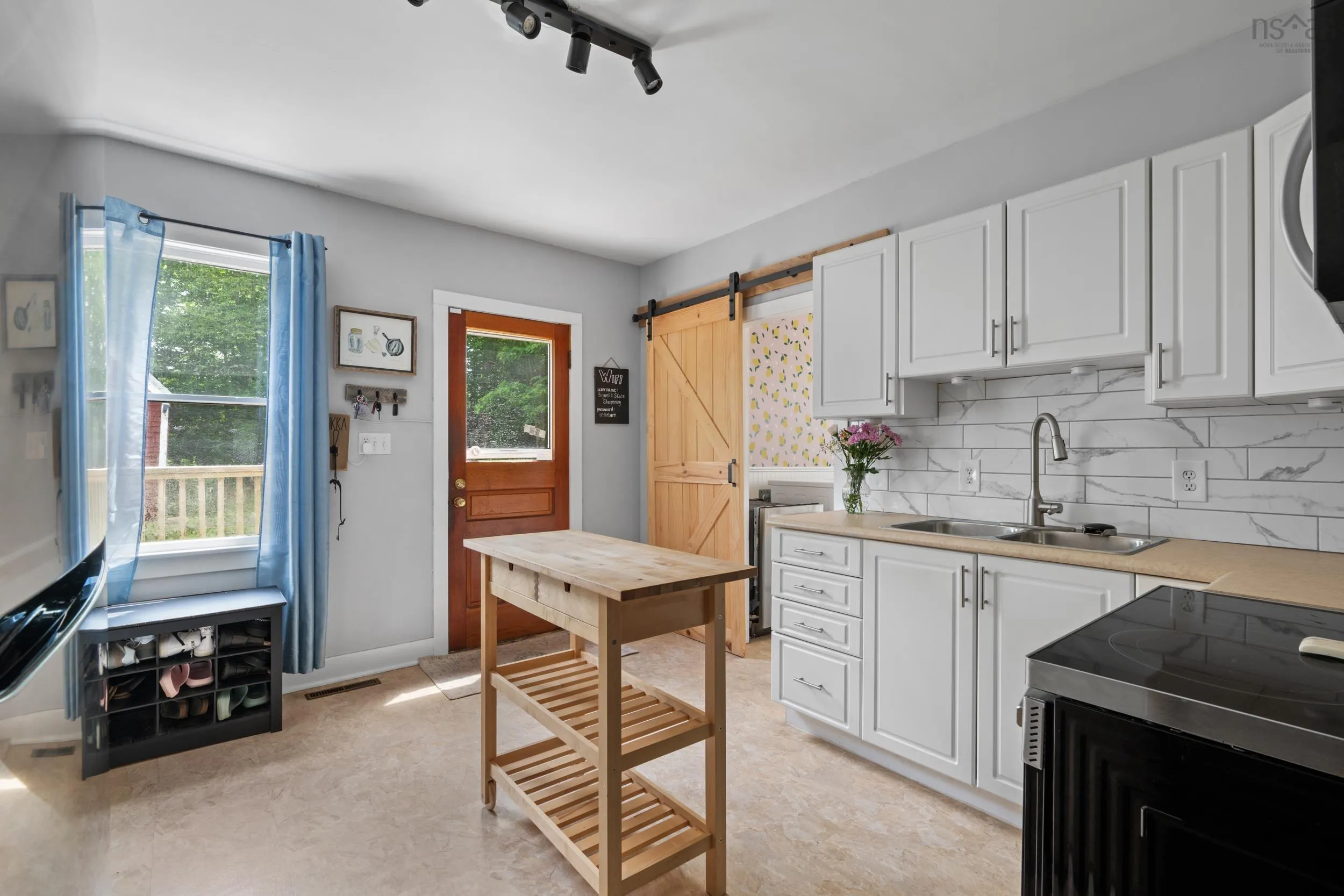 4 Memory Road, Musquodoboit Harbour, NS B0J 2L0, 3 Bedrooms Bedrooms, ,2 BathroomsBathrooms,Residential,For Sale,Memory,202519821