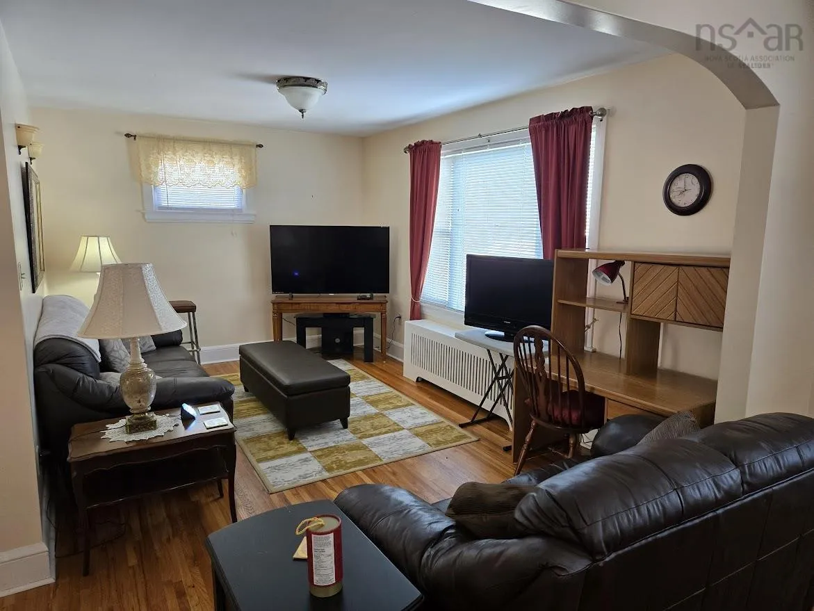 240 Cottage Road, Sydney Ns B1p 2e9, ,Commercial Sale,For Sale,Cottage,202501539