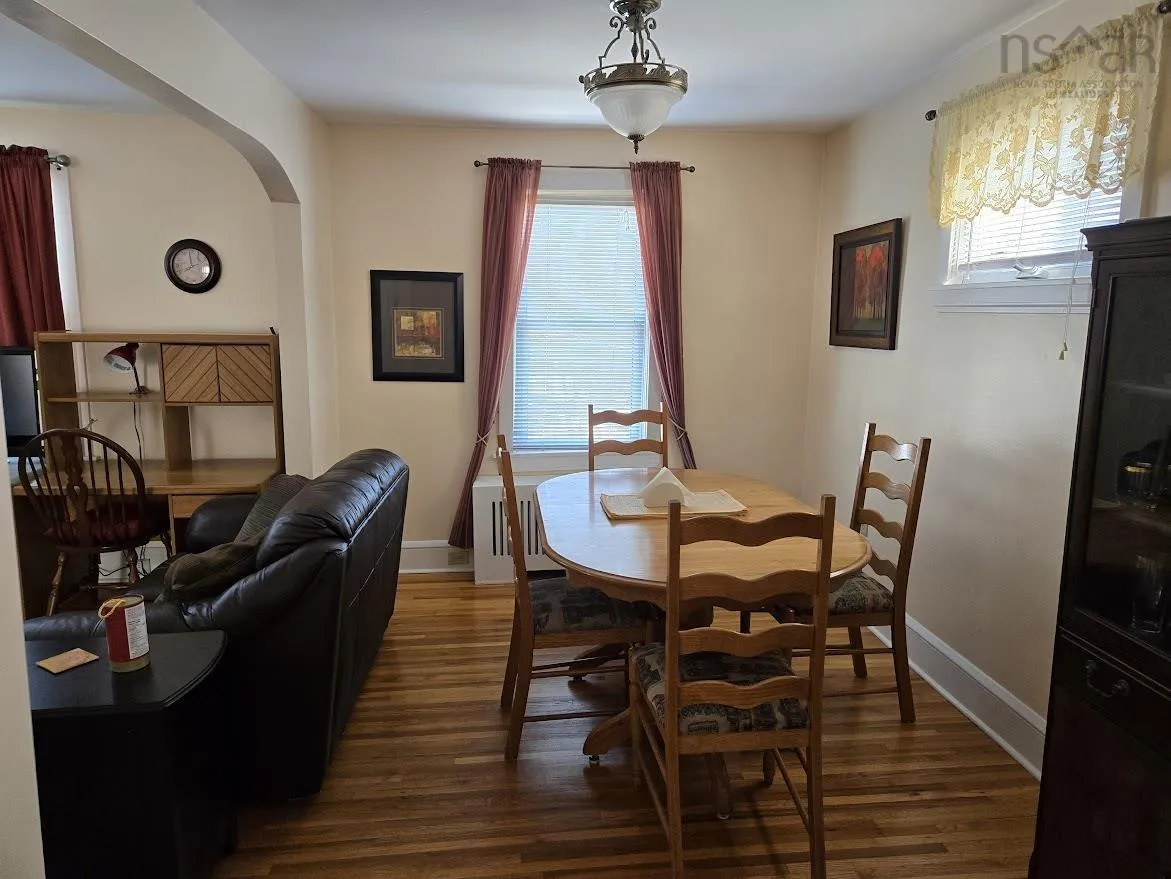 240 Cottage Road, Sydney Ns B1p 2e9, ,Commercial Sale,For Sale,Cottage,202501539