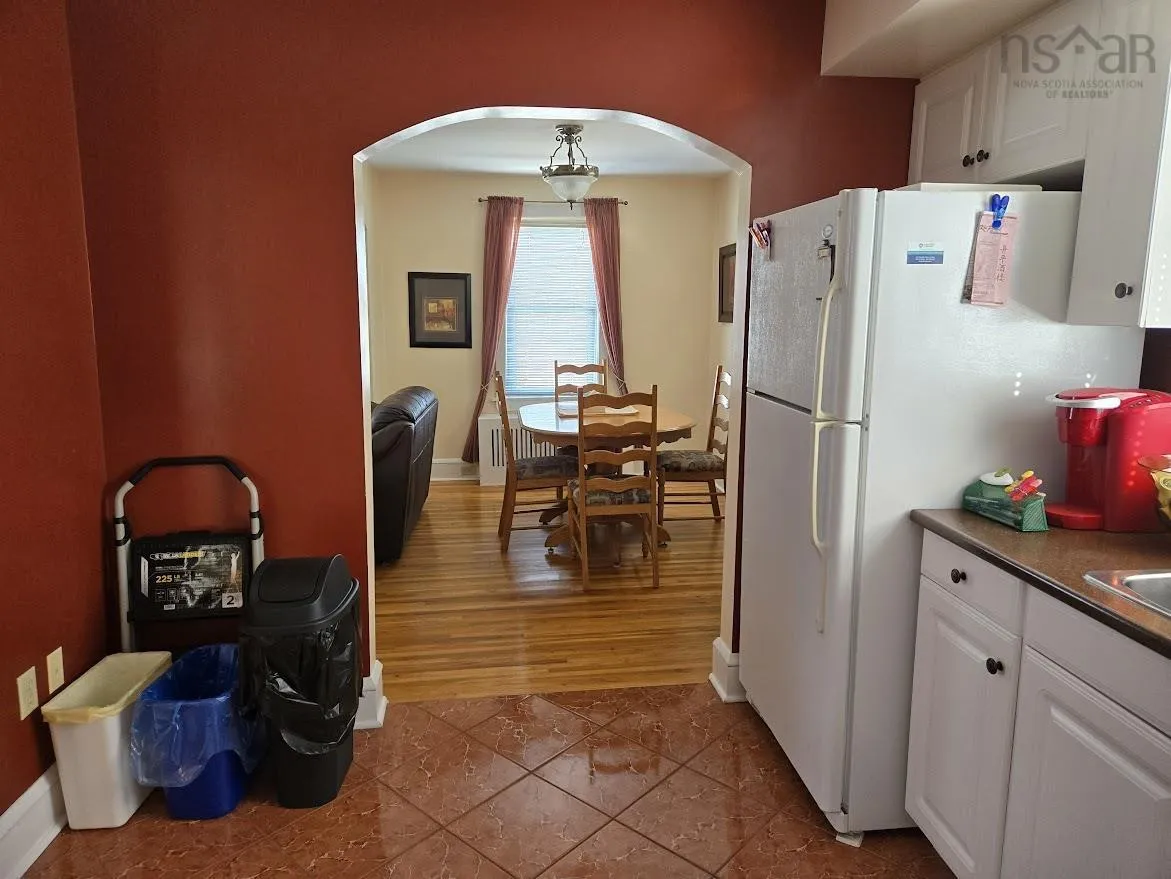 240 Cottage Road, Sydney Ns B1p 2e9, ,Commercial Sale,For Sale,Cottage,202501539
