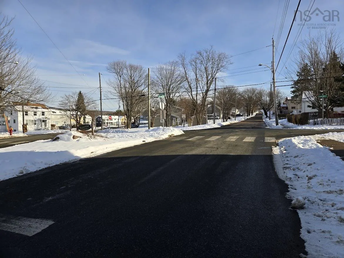 240 Cottage Road, Sydney Ns B1p 2e9, ,Commercial Sale,For Sale,Cottage,202501539