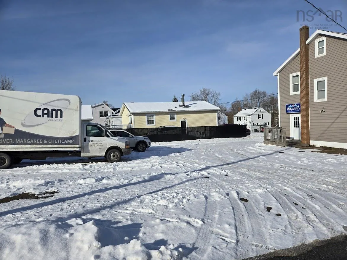240 Cottage Road, Sydney Ns B1p 2e9, ,Commercial Sale,For Sale,Cottage,202501539